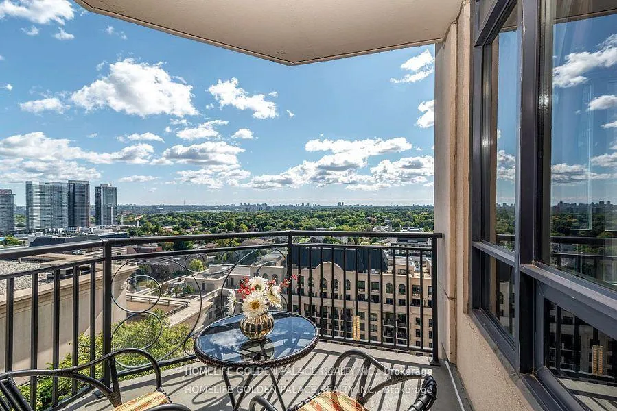 Photo 5 of Unit 1602C, 662 Sheppard Avenue E, North York, Bayview Village — HOMEH