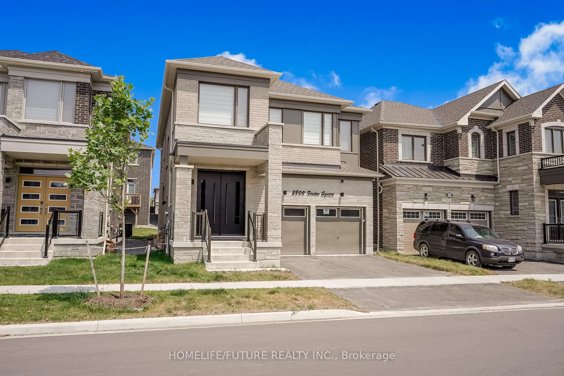 Photo 3 of Unit Main, 2809 Foxden Square, Pickering, Rural Pickering — HOMEH