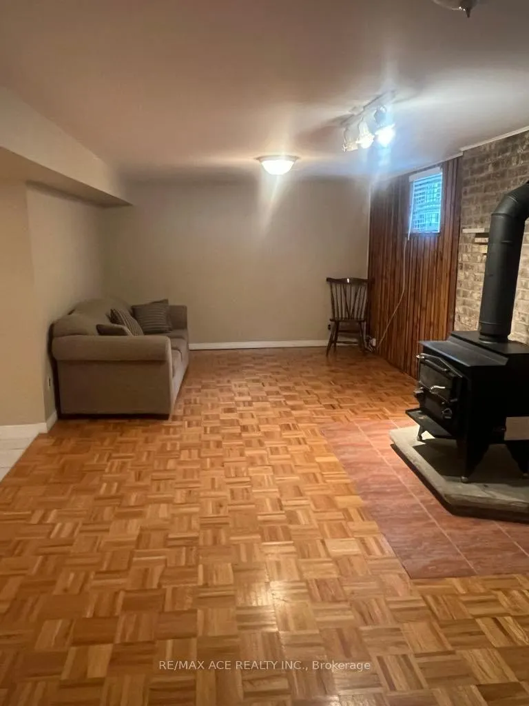 Photo 5 of Unit Bsmt, 30 Oakridge Drive, Scarborough, Cliffcrest — HOMEH
