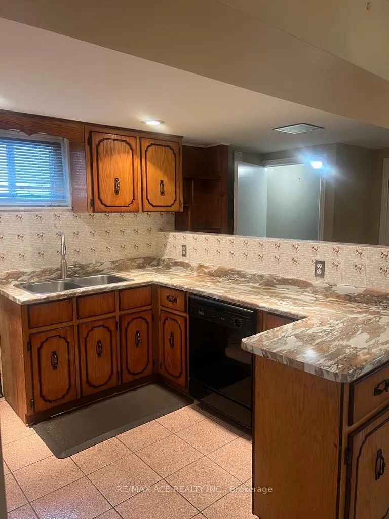 Photo 7 of Unit Bsmt, 30 Oakridge Drive, Scarborough, Cliffcrest — HOMEH