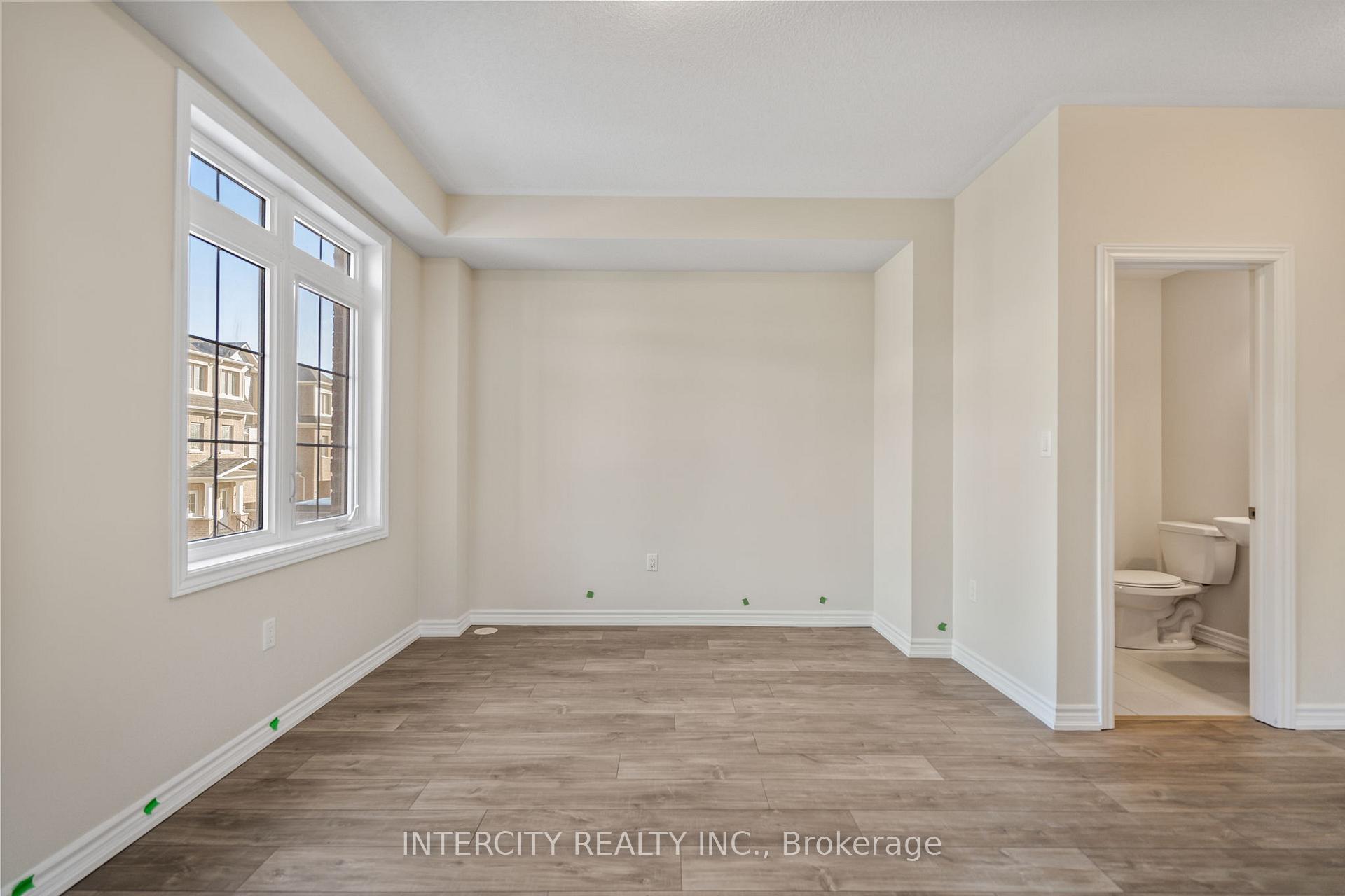 Photo 12 of 138 Senay Circle, Clarington, Courtice — HOMEH