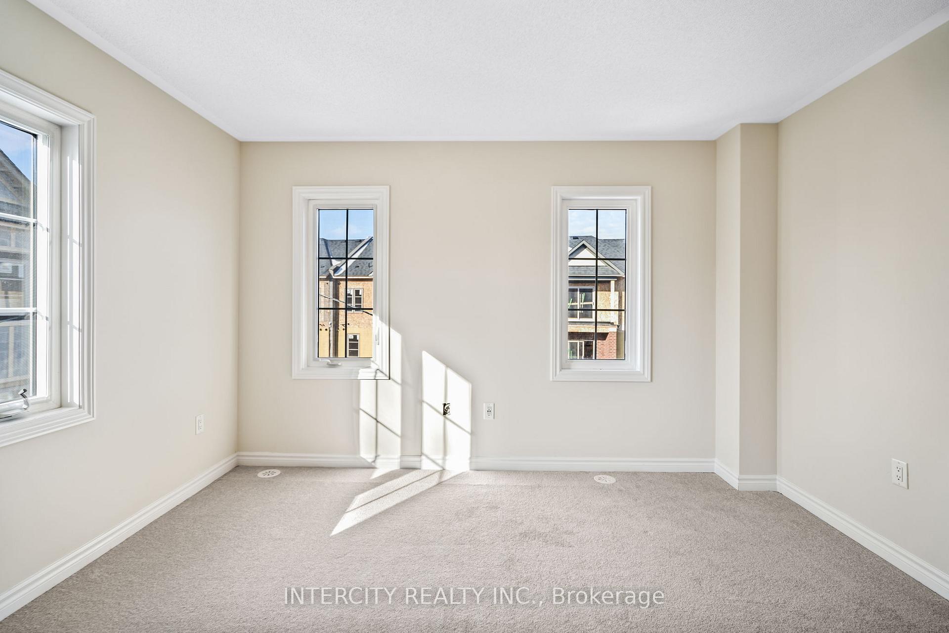 Photo 22 of 138 Senay Circle, Clarington, Courtice — HOMEH