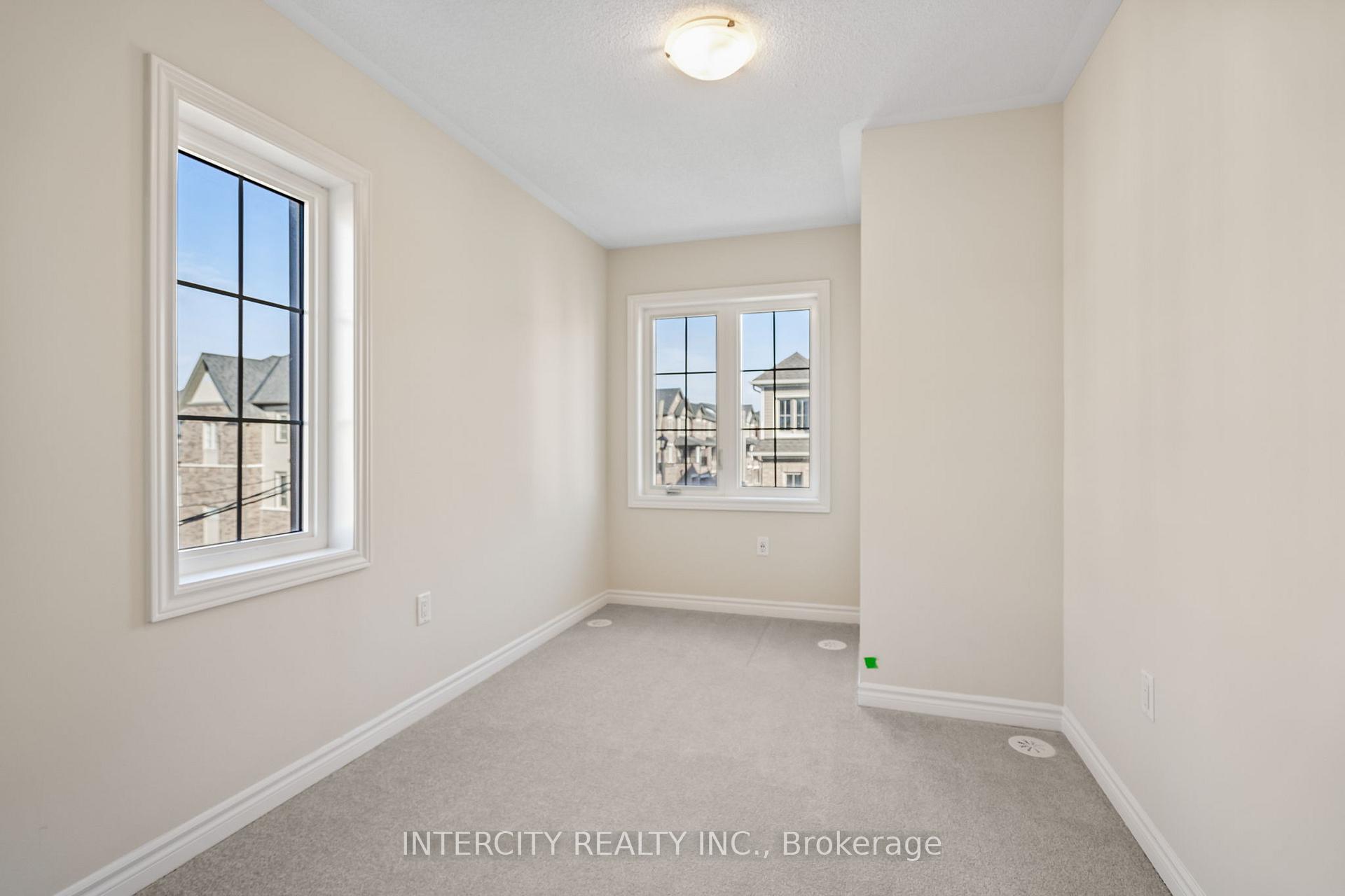 Photo 29 of 138 Senay Circle, Clarington, Courtice — HOMEH