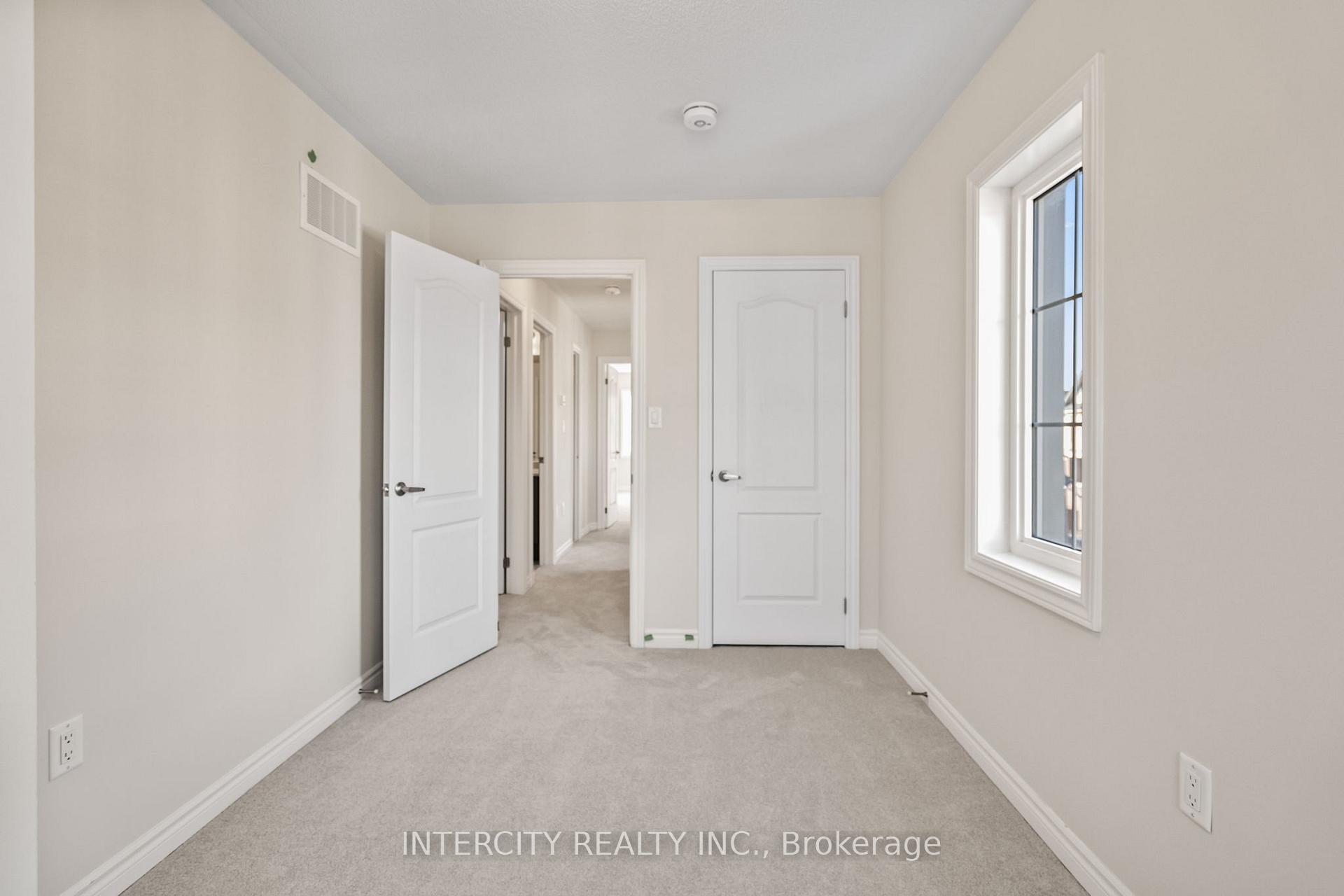 Photo 30 of 138 Senay Circle, Clarington, Courtice — HOMEH