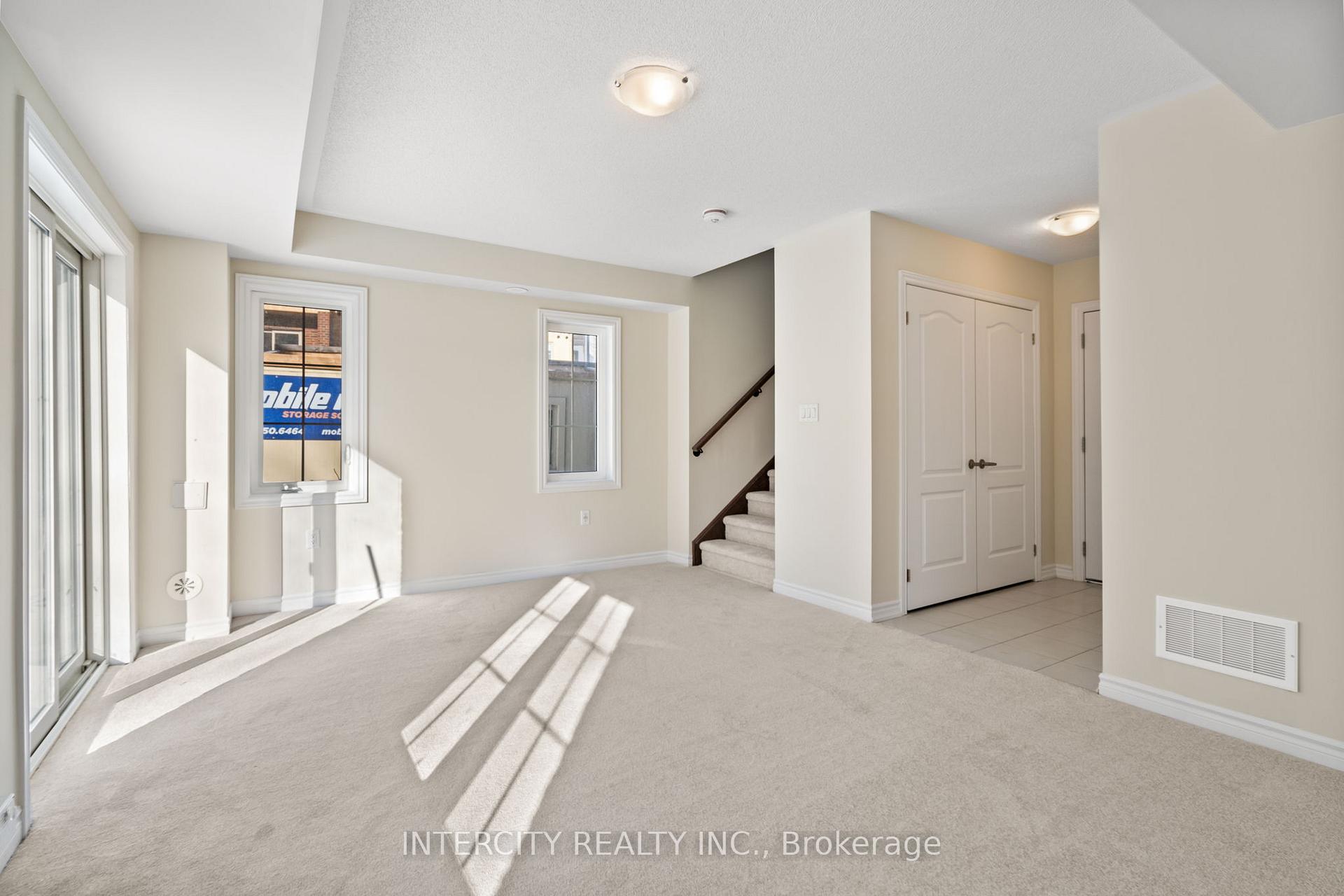 Photo 36 of 138 Senay Circle, Clarington, Courtice — HOMEH