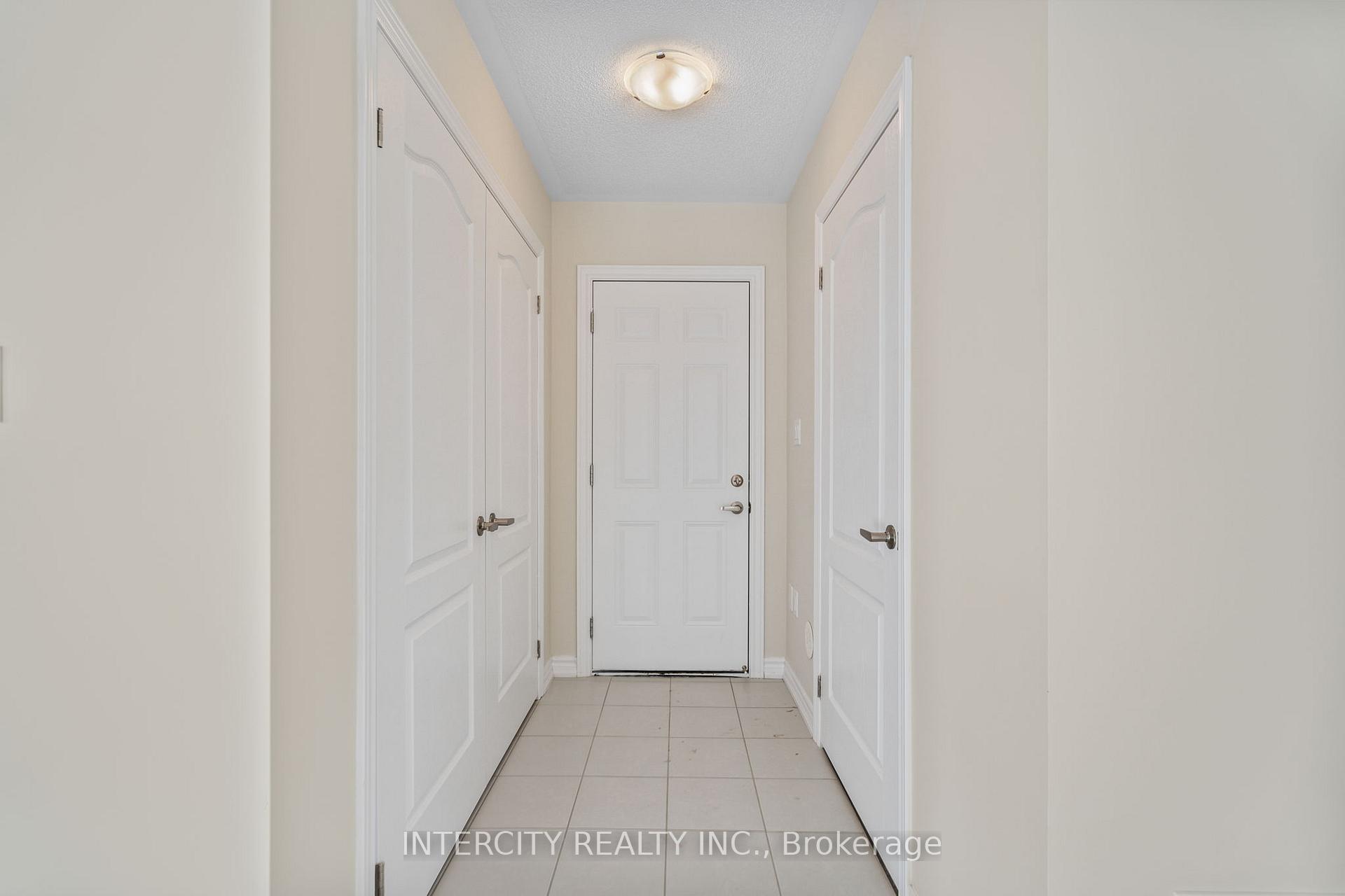 Photo 37 of 138 Senay Circle, Clarington, Courtice — HOMEH