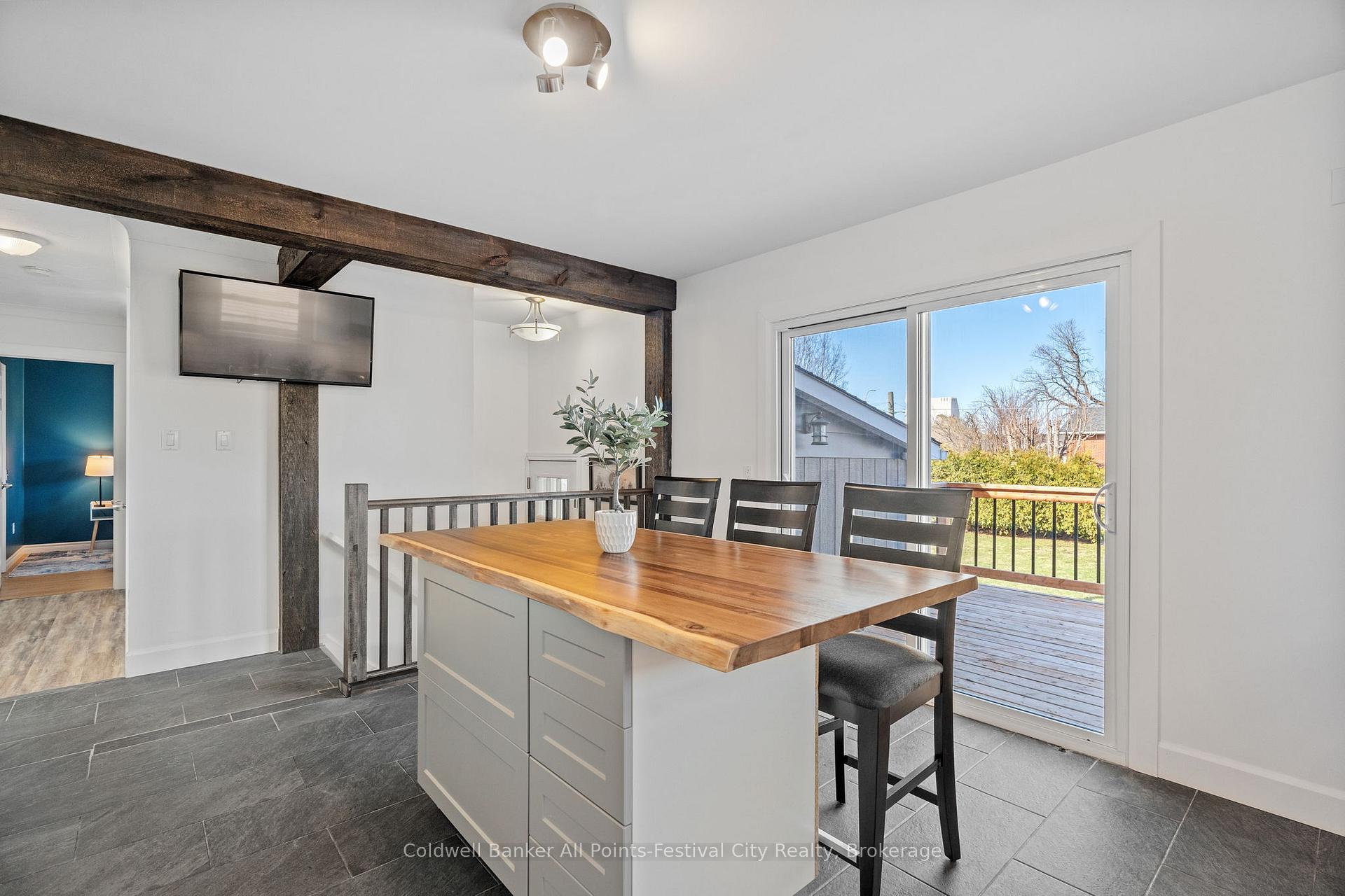 Photo 1 of 291 Mary Street, Goderich, Goderich (Town) — HOMEH