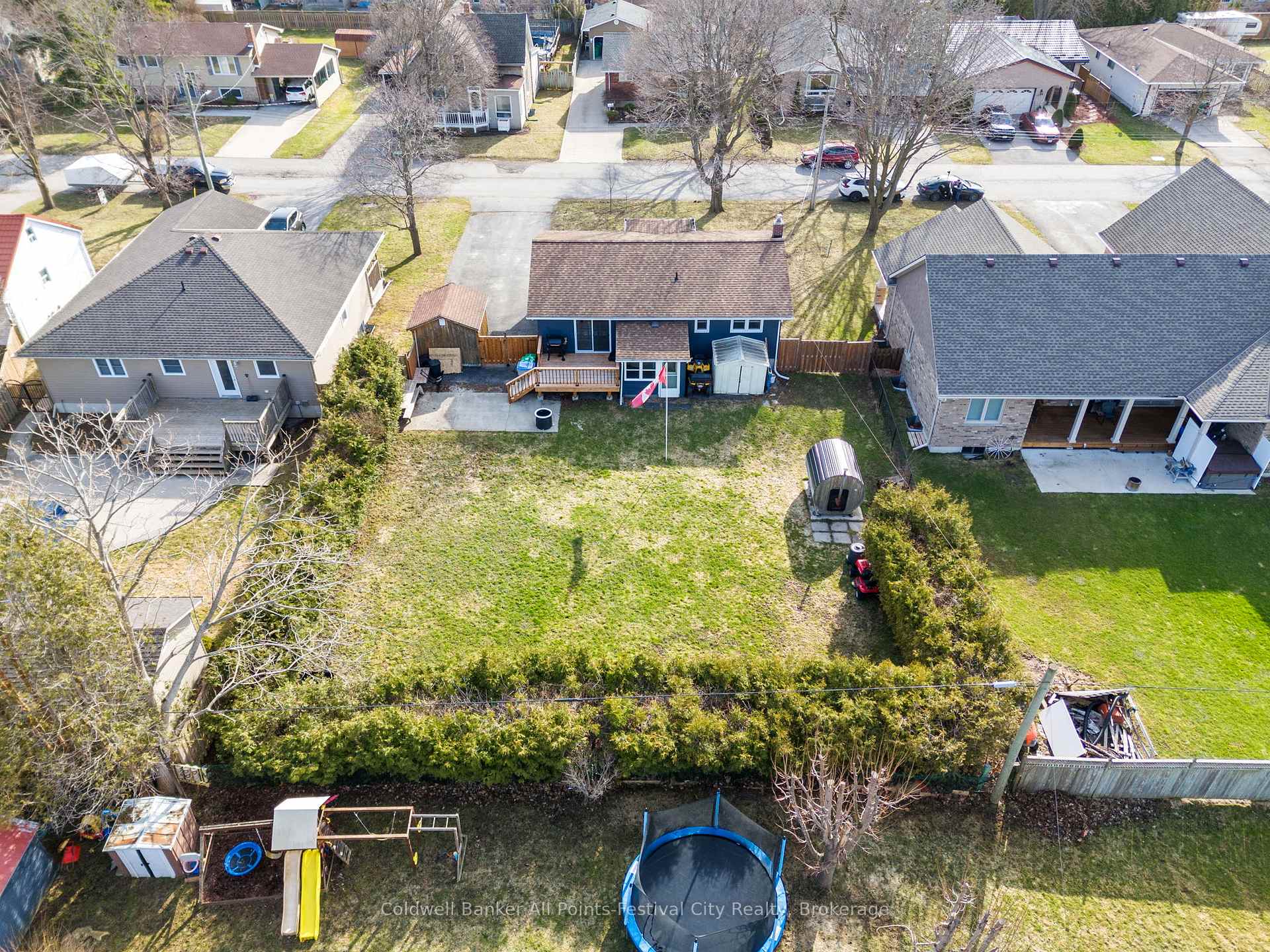 Photo 18 of 291 Mary Street, Goderich, Goderich (Town) — HOMEH