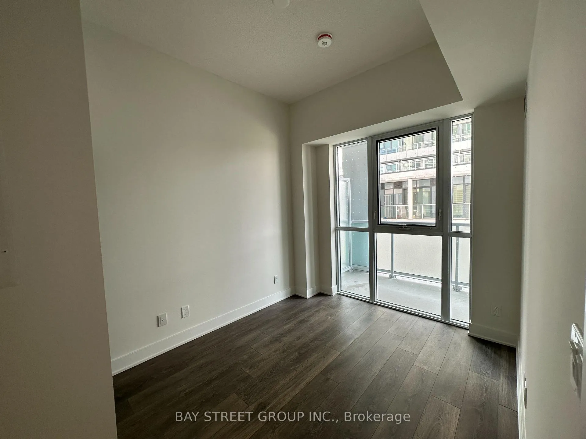 Photo 12 of Unit 501, 188 Fairview Mall Drive, North York, Don Valley Village — HOMEH