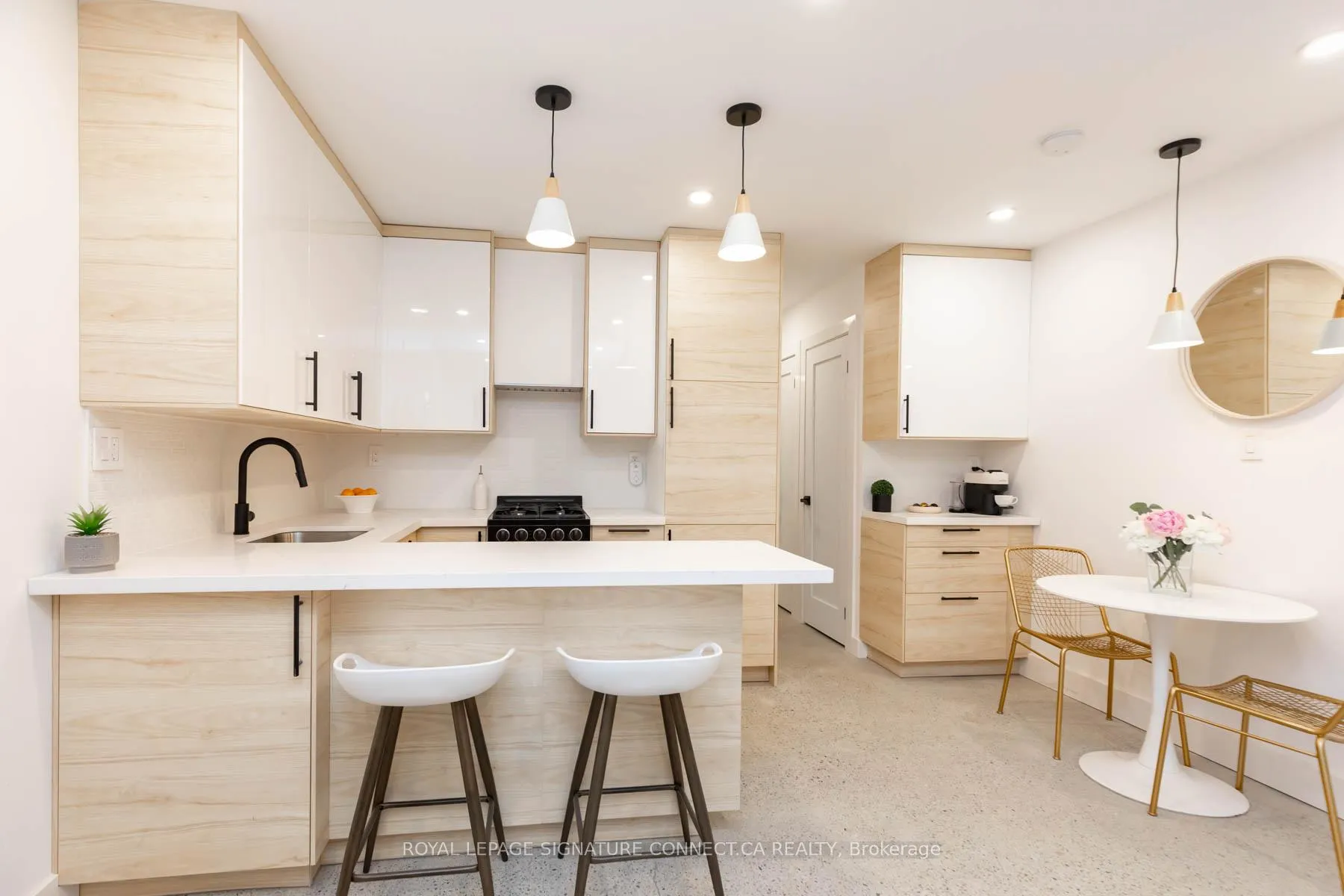 Photo 8 of Unit Lower, 55 Dearbourne Avenue, Toronto, North Riverdale — HOMEH