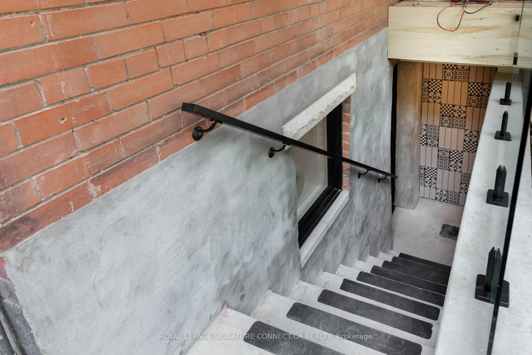 Photo 21 of Unit Lower, 55 Dearbourne Avenue, Toronto, North Riverdale — HOMEH