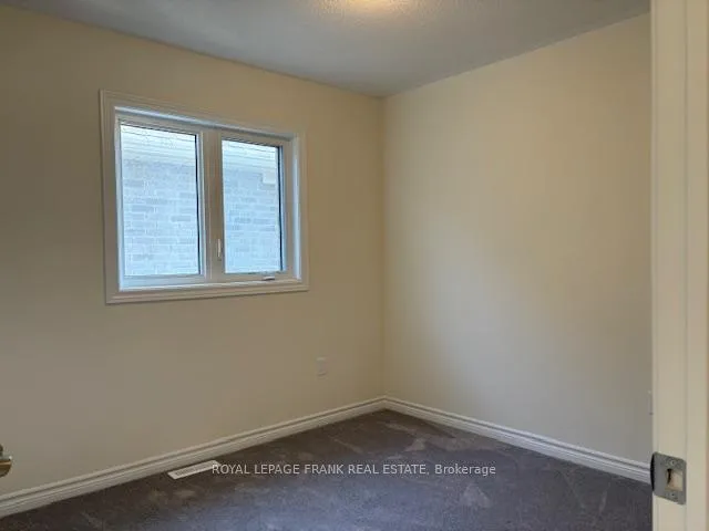 Photo 17 of 46 North Garden Boulevard, Scugog, Port Perry — HOMEH