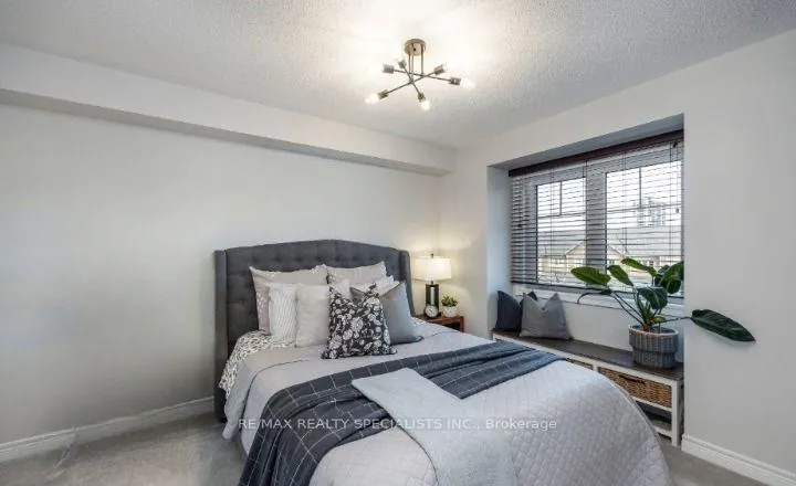 Photo 8 of 85 Great Gabe Crescent, Oshawa, Windfields — HOMEH