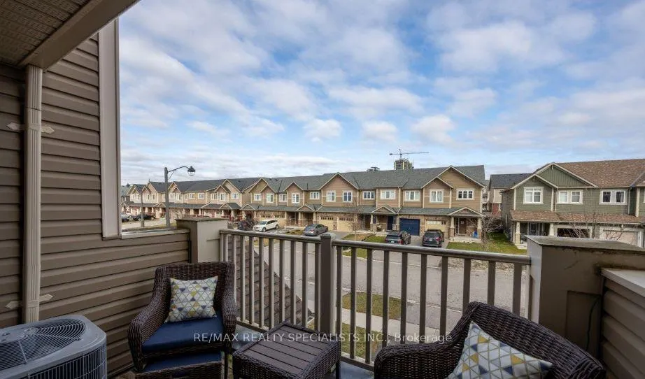 Photo 11 of 85 Great Gabe Crescent, Oshawa, Windfields — HOMEH