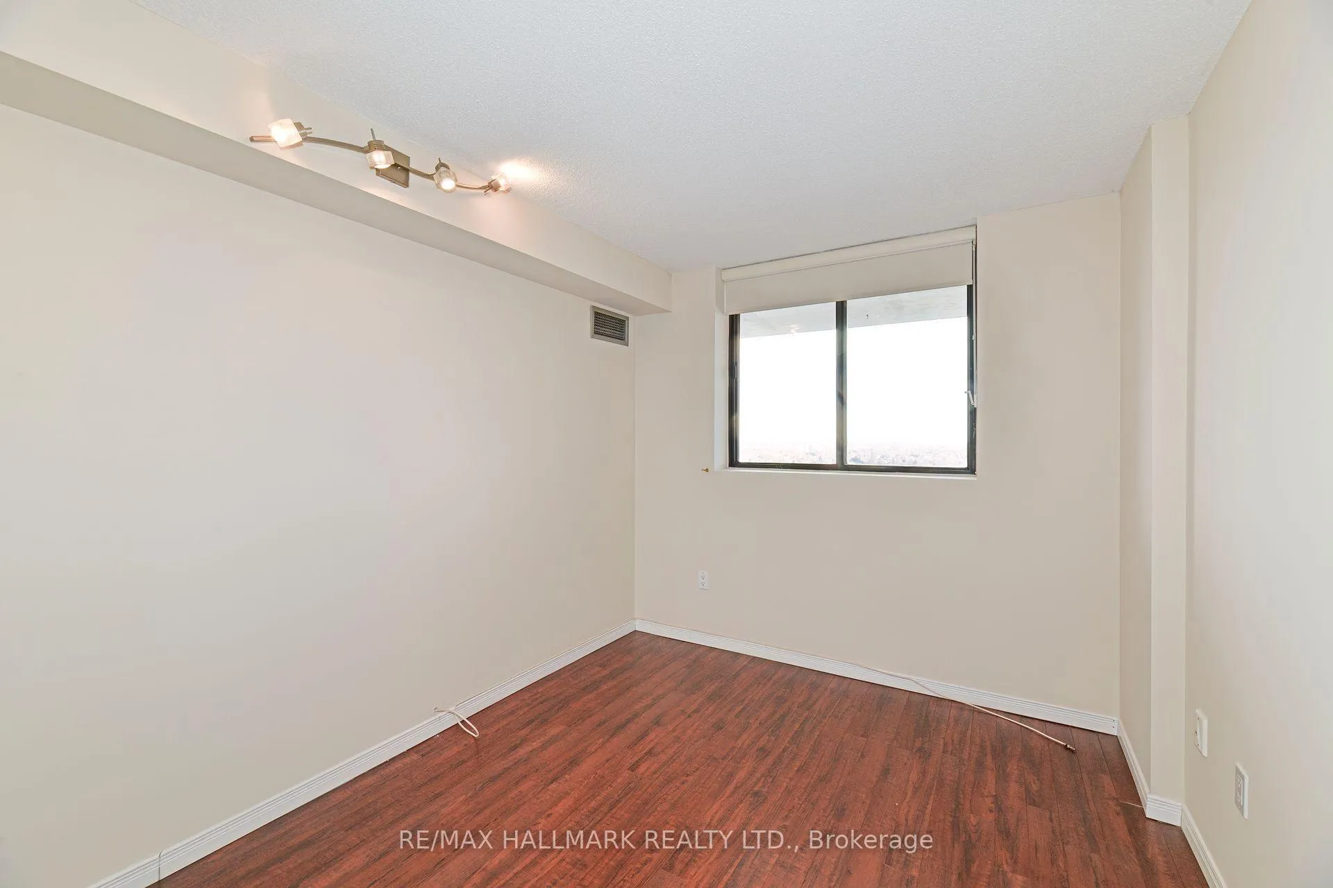 Photo 18 of Unit 1104, 7601 Bathurst Street, Vaughan, Crestwood-Springfarm-Yorkhill — HOMEH
