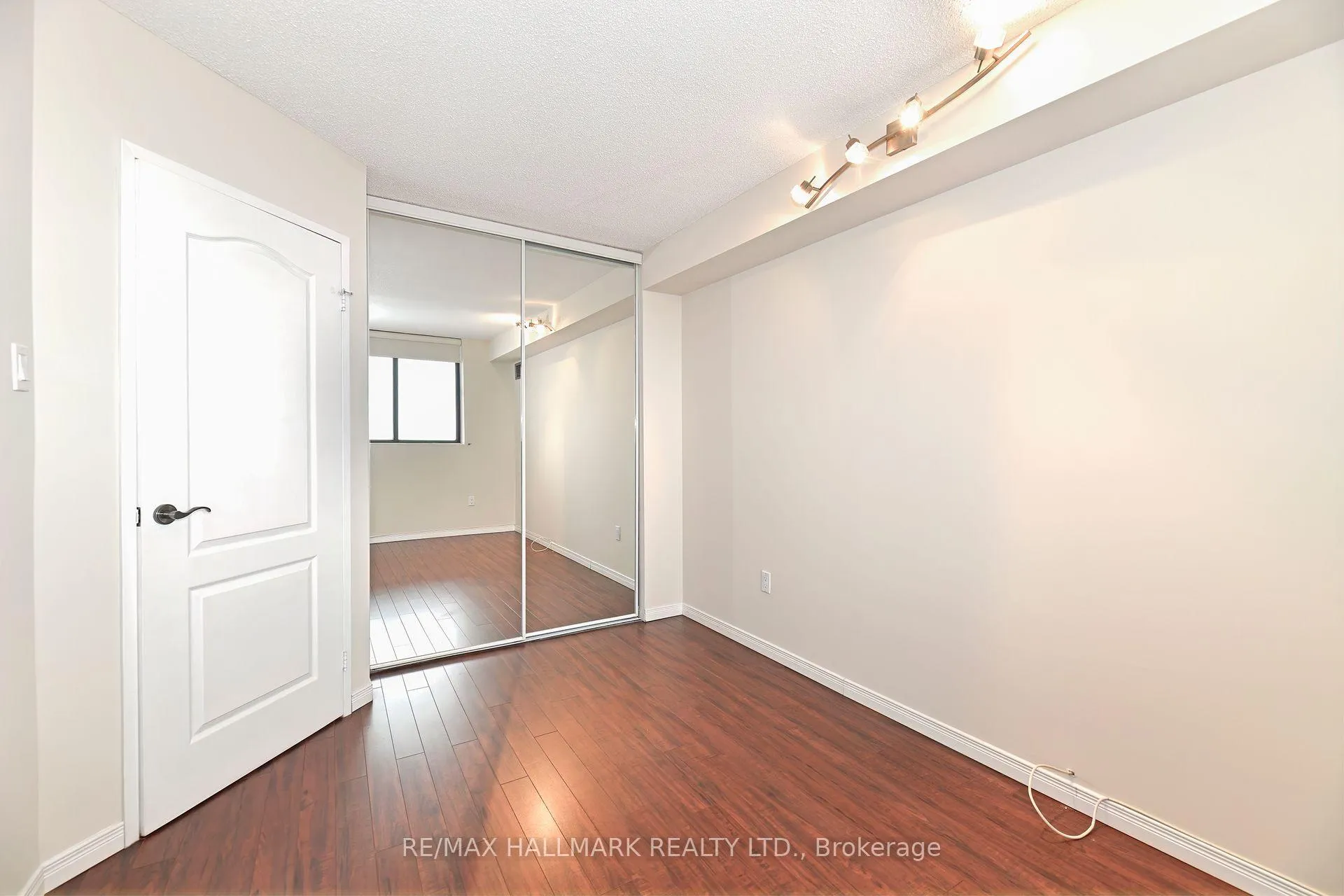 Photo 19 of Unit 1104, 7601 Bathurst Street, Vaughan, Crestwood-Springfarm-Yorkhill — HOMEH