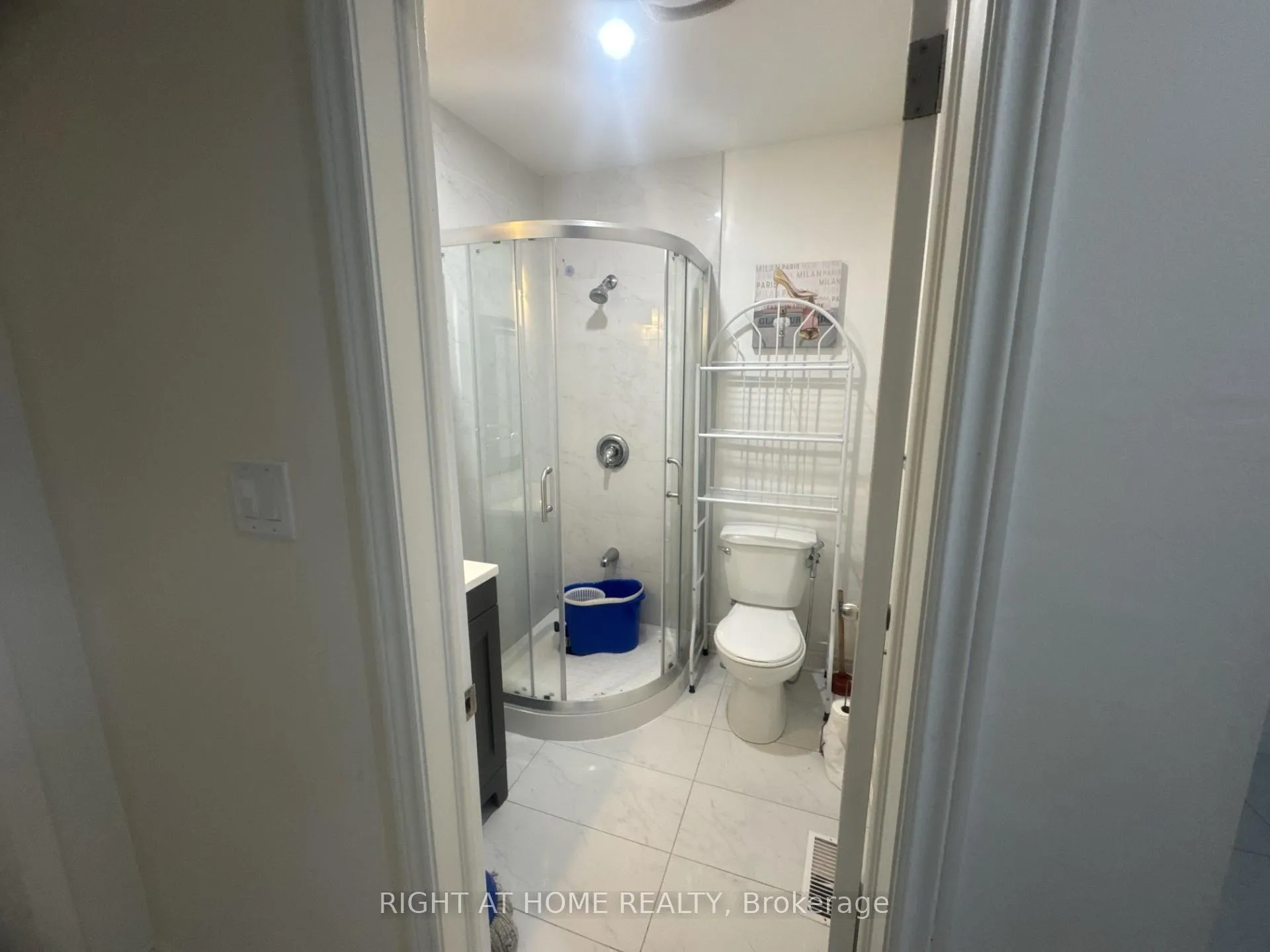 Photo 6 of 153 1/2 Olive Avenue, Oshawa, Central — HOMEH