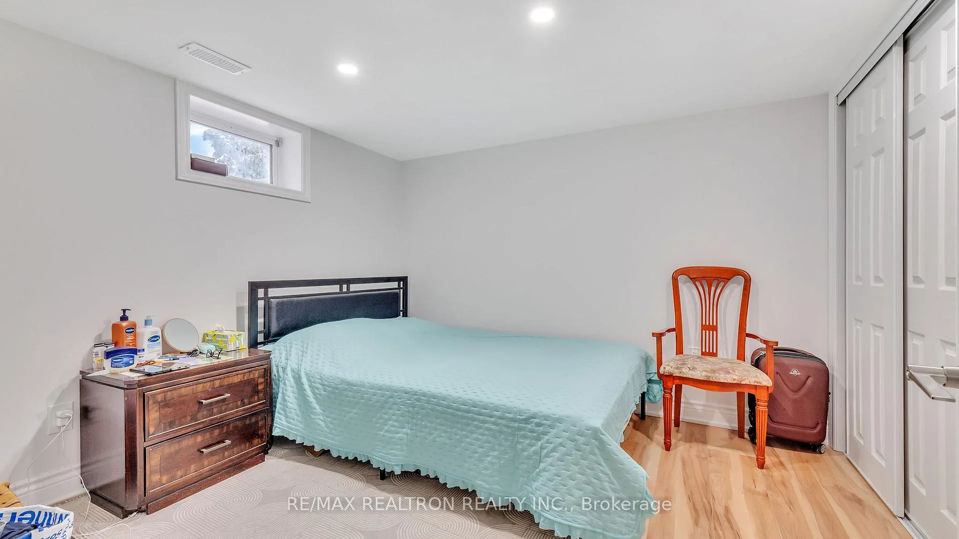 Photo 11 of 16 Glynn Road, Ajax, Central — HOMEH
