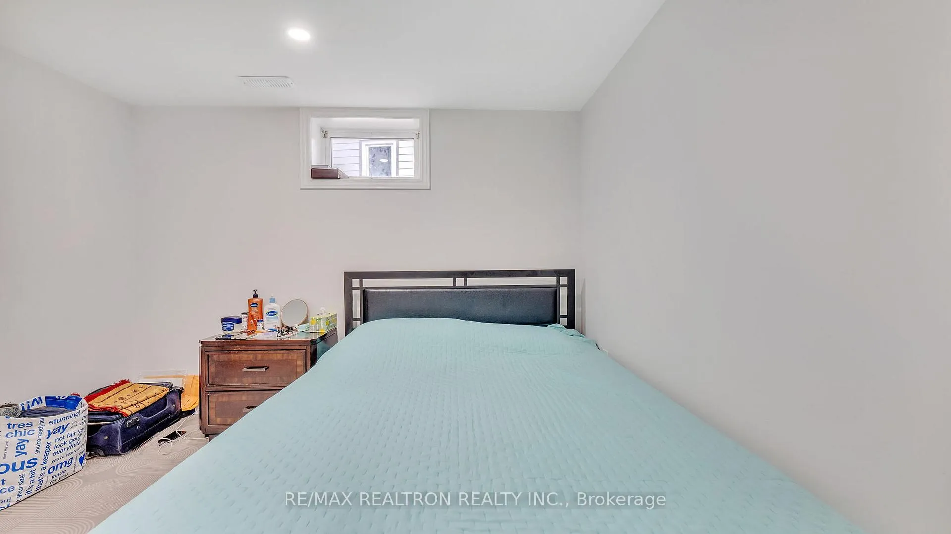 Photo 12 of 16 Glynn Road, Ajax, Central — HOMEH