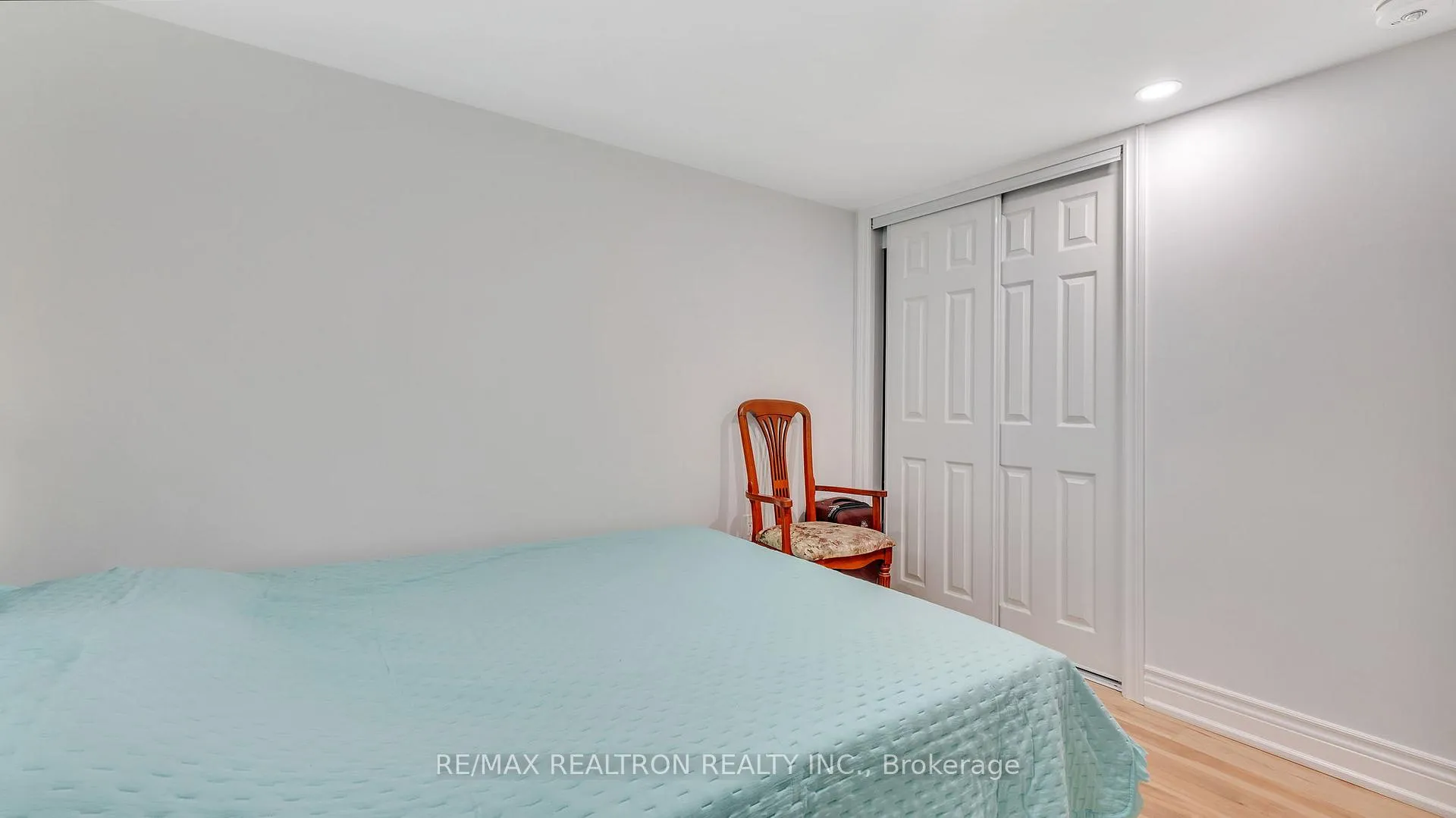 Photo 13 of 16 Glynn Road, Ajax, Central — HOMEH