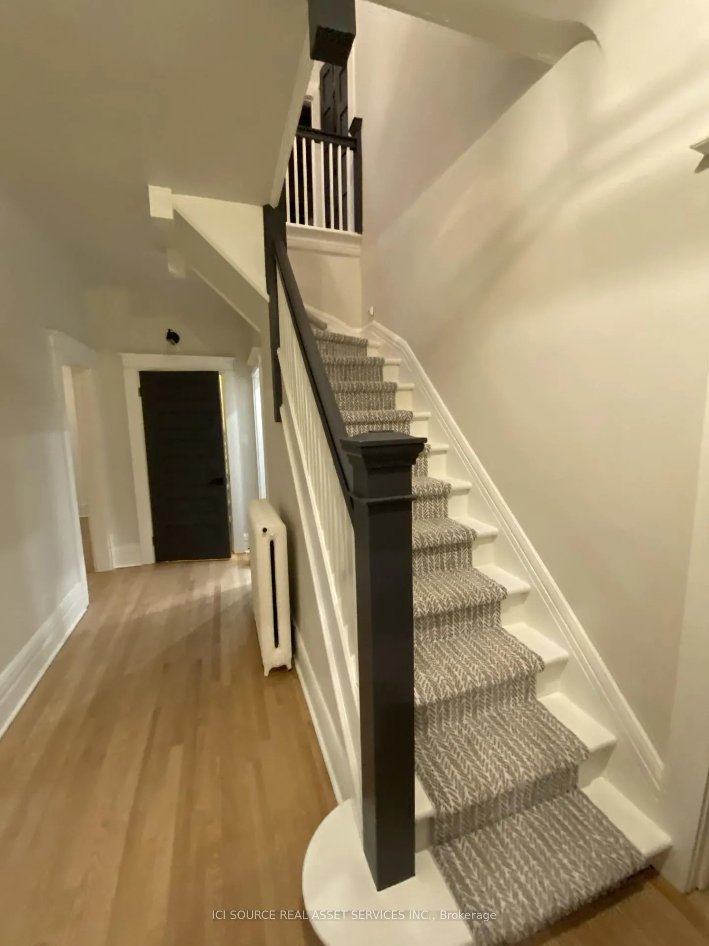 Photo 4 of 89 Balsam Avenue, Toronto, The Beaches — HOMEH