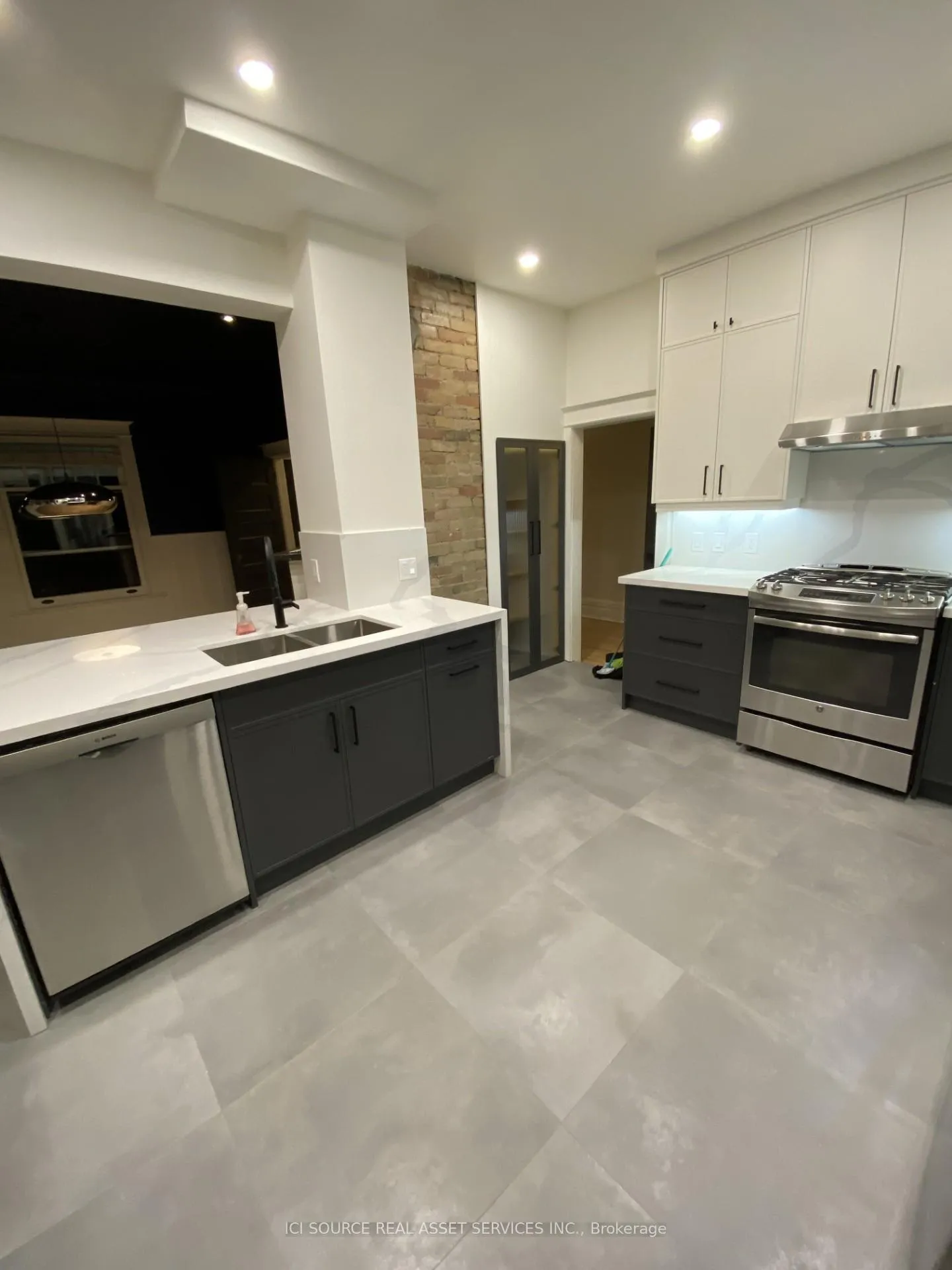 Photo 8 of 89 Balsam Avenue, Toronto, The Beaches — HOMEH