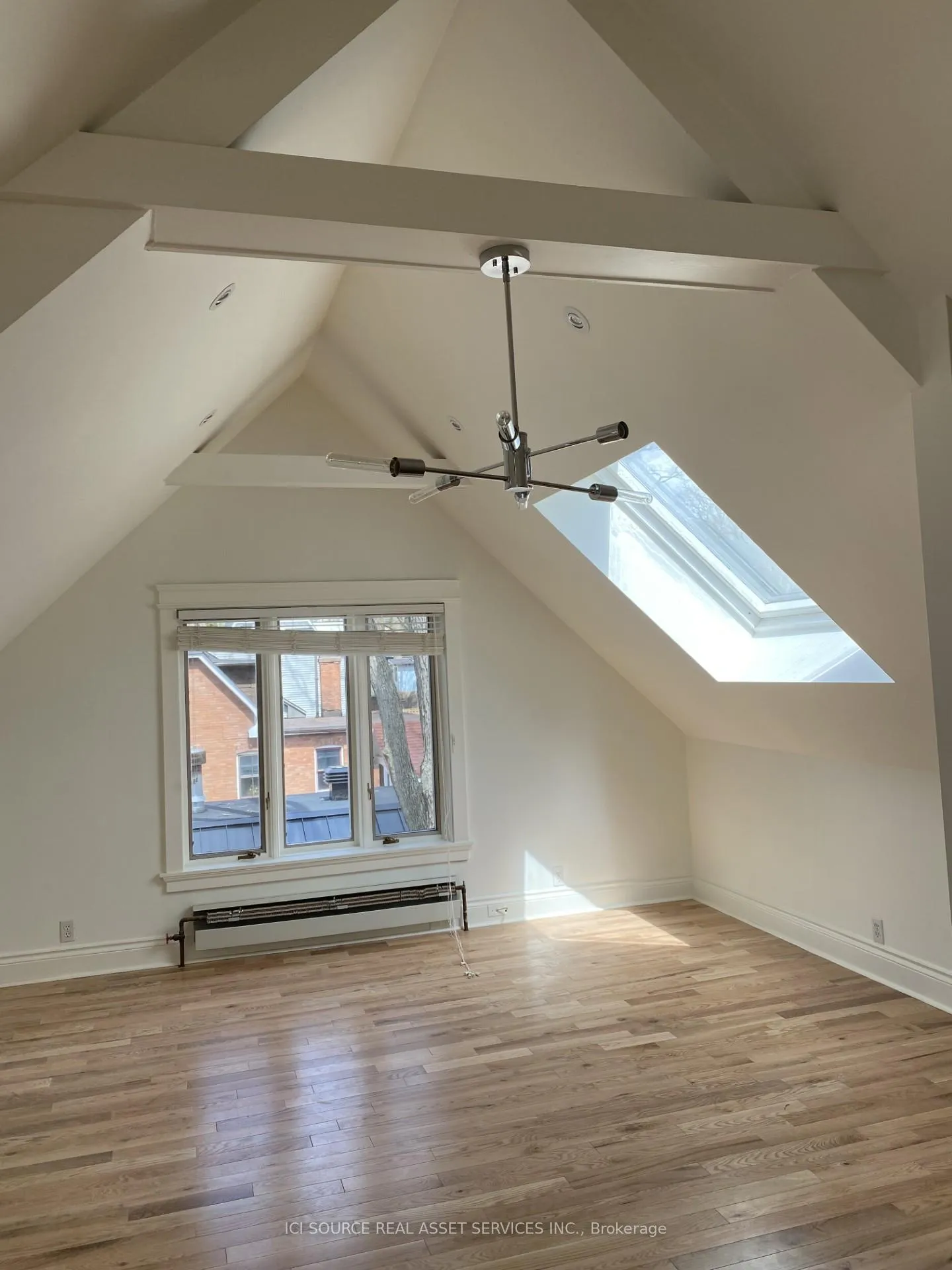 Photo 10 of 89 Balsam Avenue, Toronto, The Beaches — HOMEH