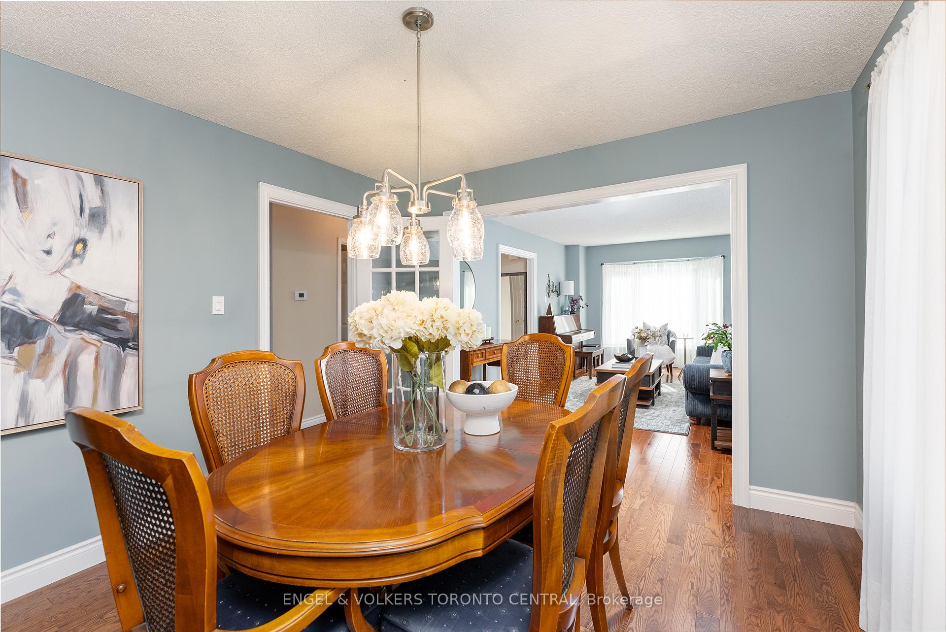 Photo 9 of 4 Flazington Court, Ajax, South East — HOMEH