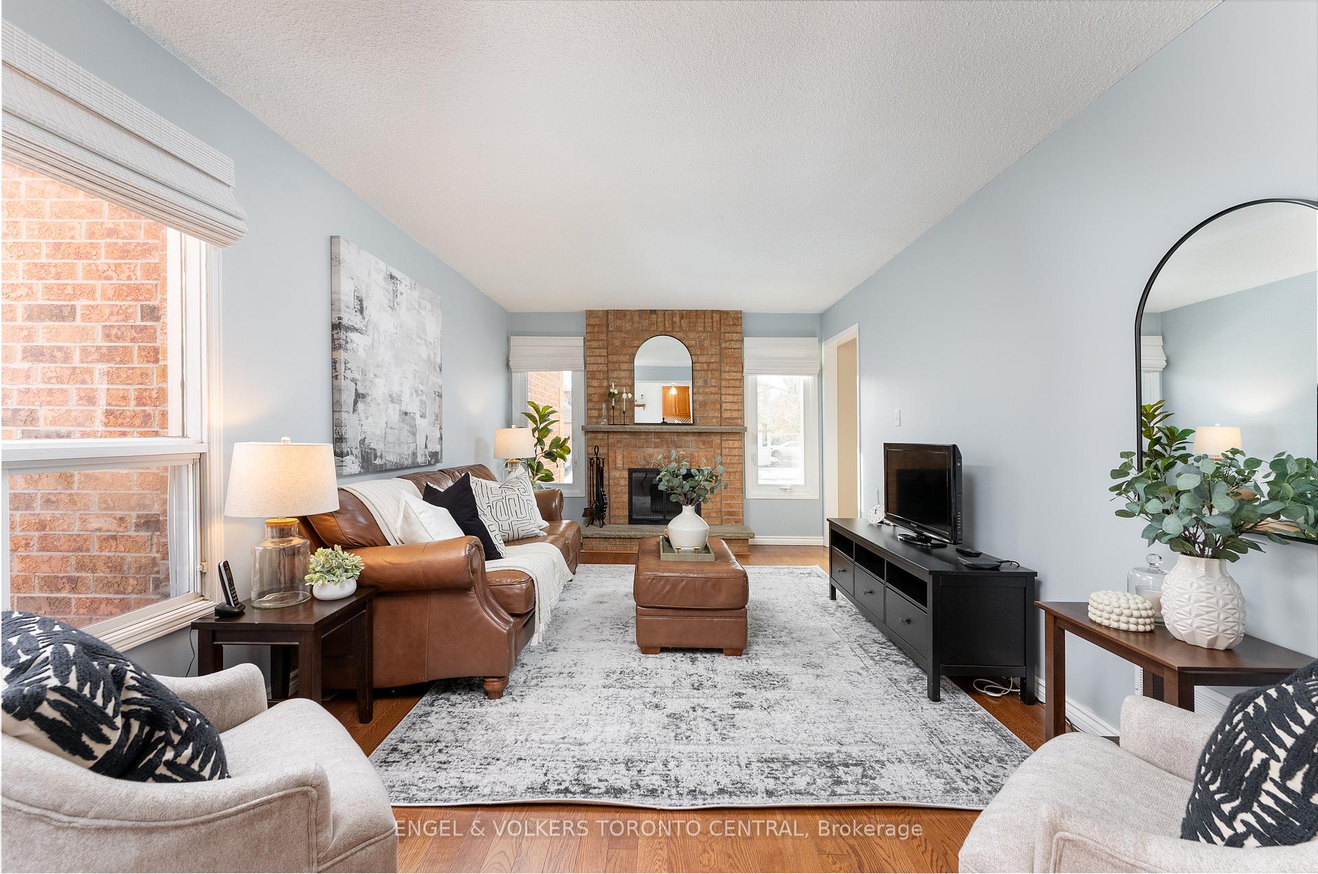 Photo 14 of 4 Flazington Court, Ajax, South East — HOMEH