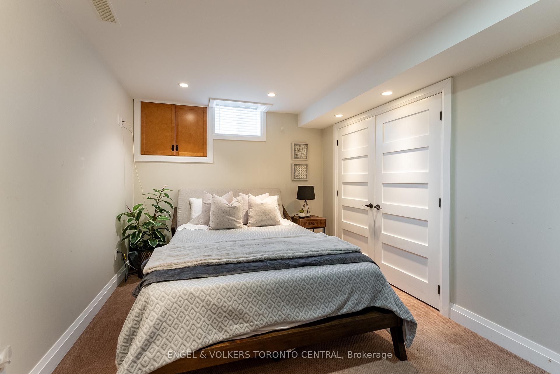 Photo 32 of 4 Flazington Court, Ajax, South East — HOMEH