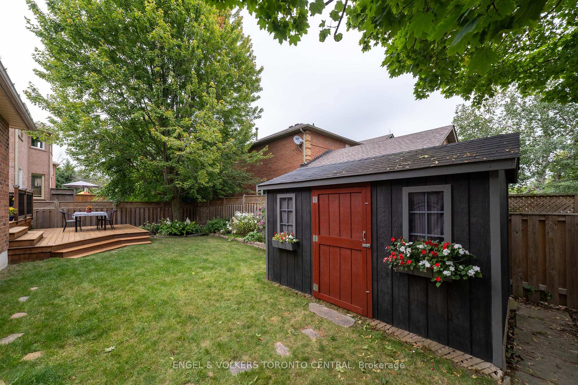 Photo 37 of 4 Flazington Court, Ajax, South East — HOMEH