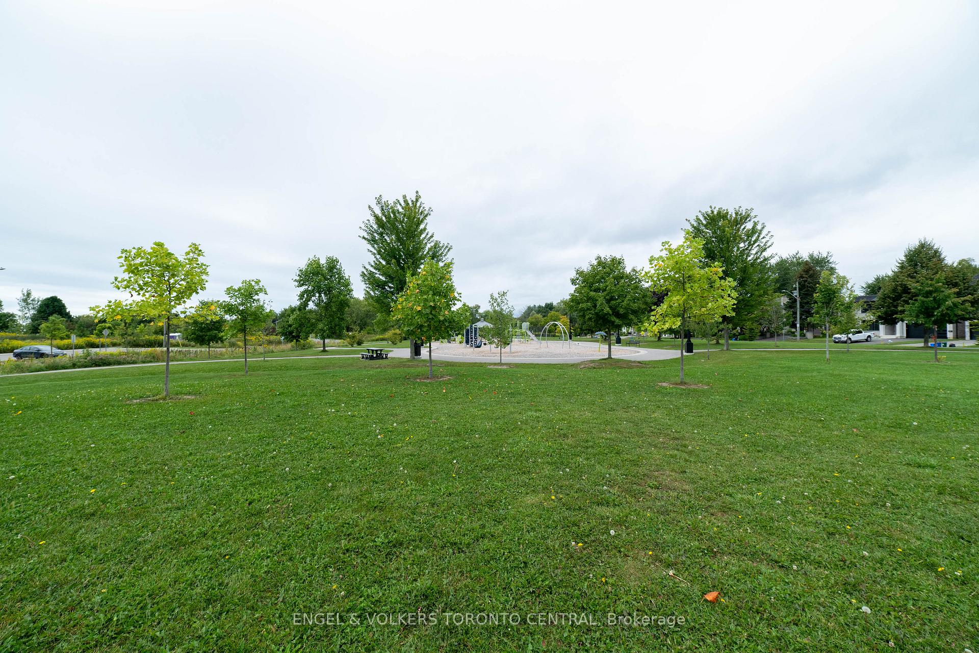 Photo 39 of 4 Flazington Court, Ajax, South East — HOMEH