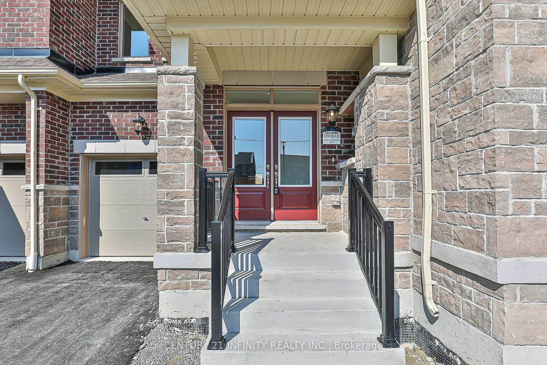 Photo 3 of 2964 Gatestone Path, Pickering, Rural Pickering — HOMEH