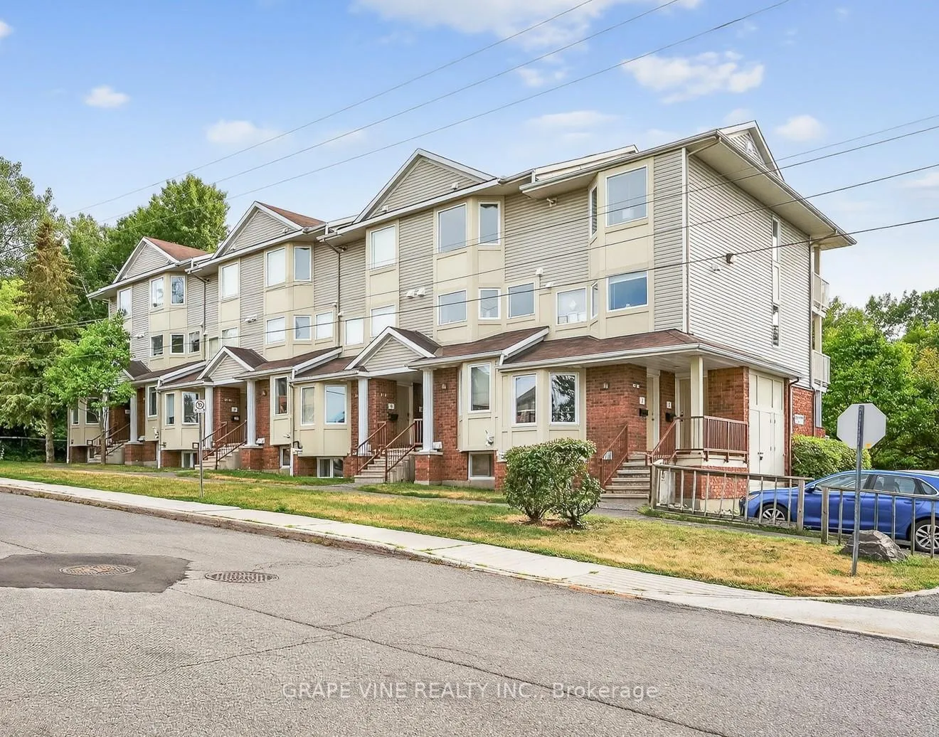 Front of Unit 11, 1400 Wildberry Court