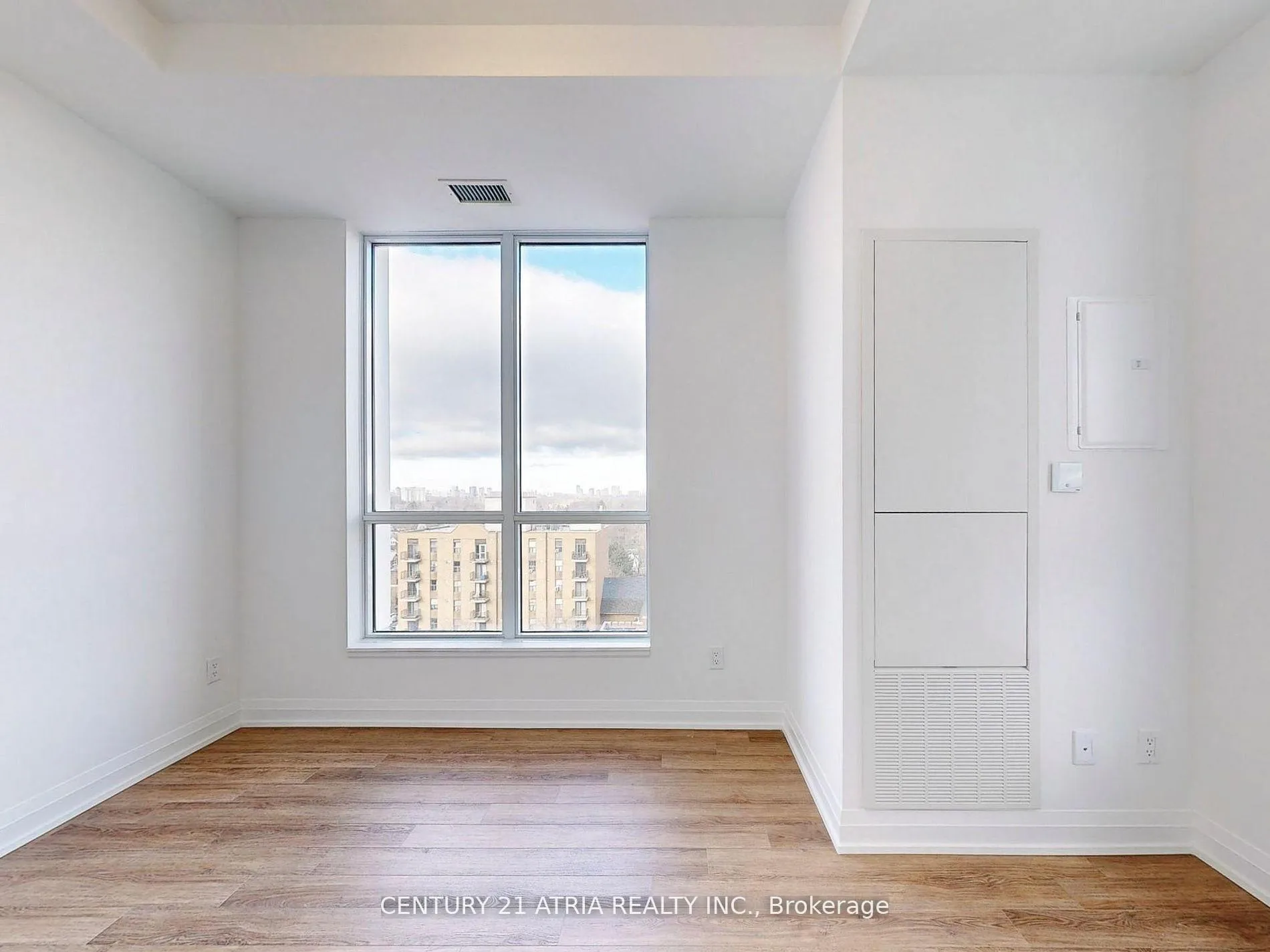 Photo 7 of Unit 805, 286 Main Street, Toronto, East End-Danforth — HOMEH