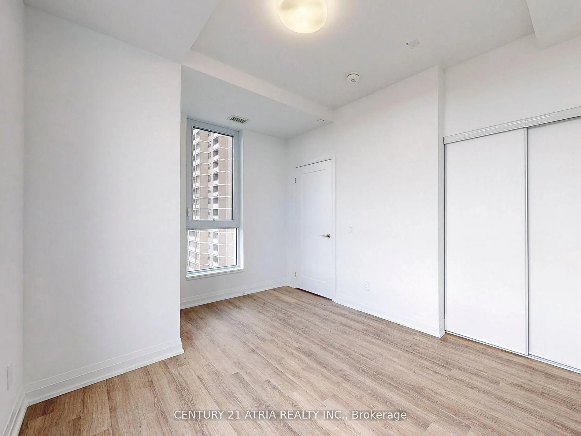 Photo 9 of Unit 805, 286 Main Street, Toronto, East End-Danforth — HOMEH
