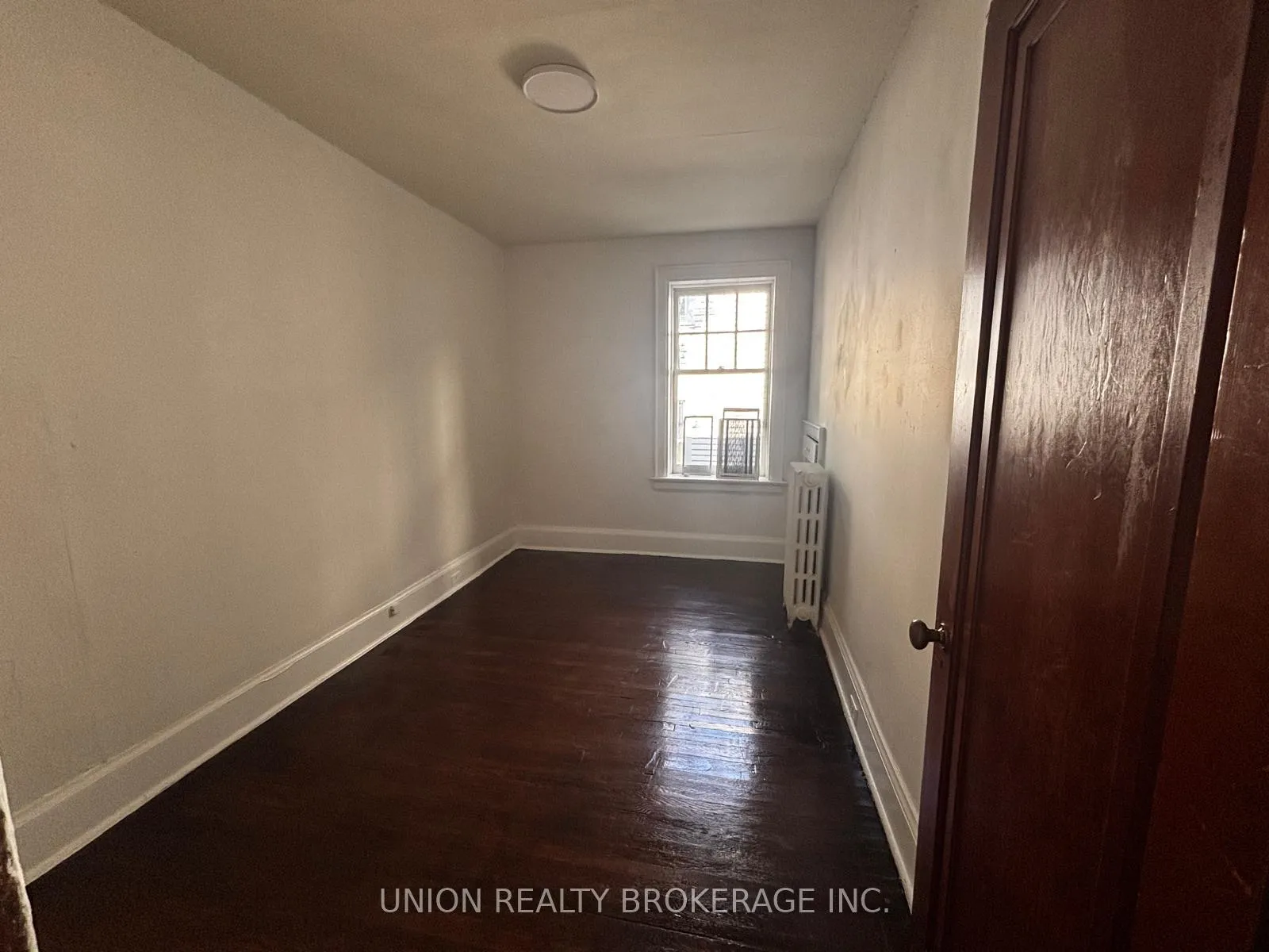 Photo 2 of Unit 8, 59 Balsam Avenue, Toronto, The Beaches — HOMEH