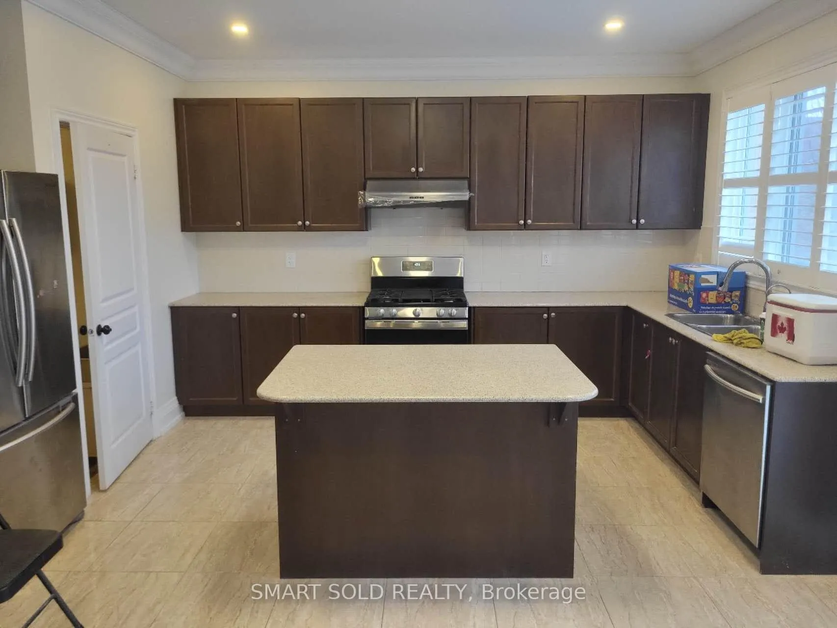 Photo 5 of 30 Holst Avenue, Markham, Berczy — HOMEH