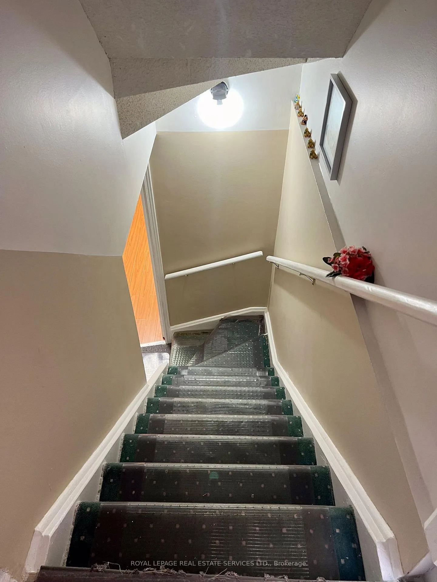 Photo 4 of Unit Bsmnt, 169 Milliken Meadows Drive, Markham, Milliken Mills West — HOMEH