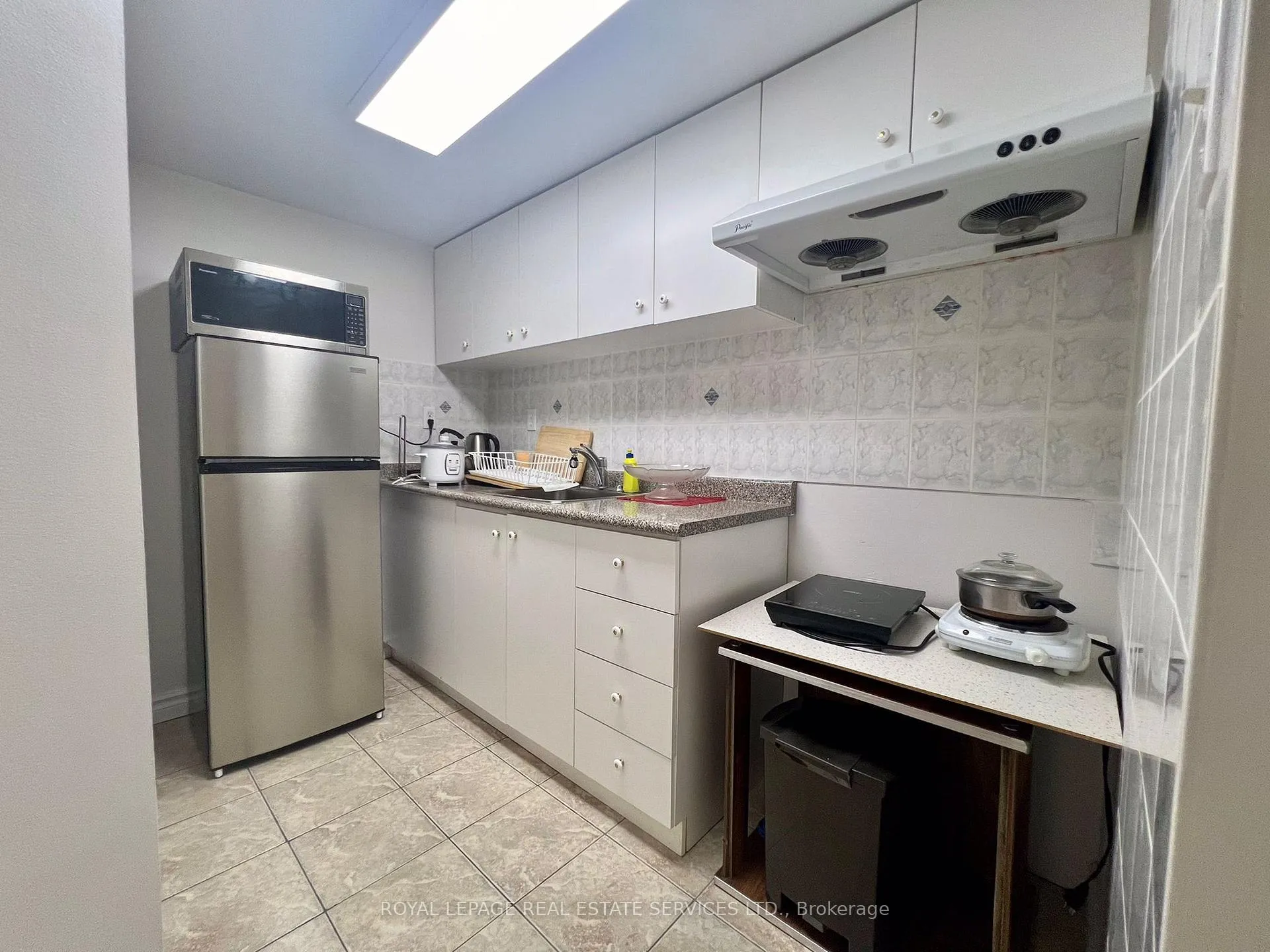 Photo 10 of Unit Bsmnt, 169 Milliken Meadows Drive, Markham, Milliken Mills West — HOMEH