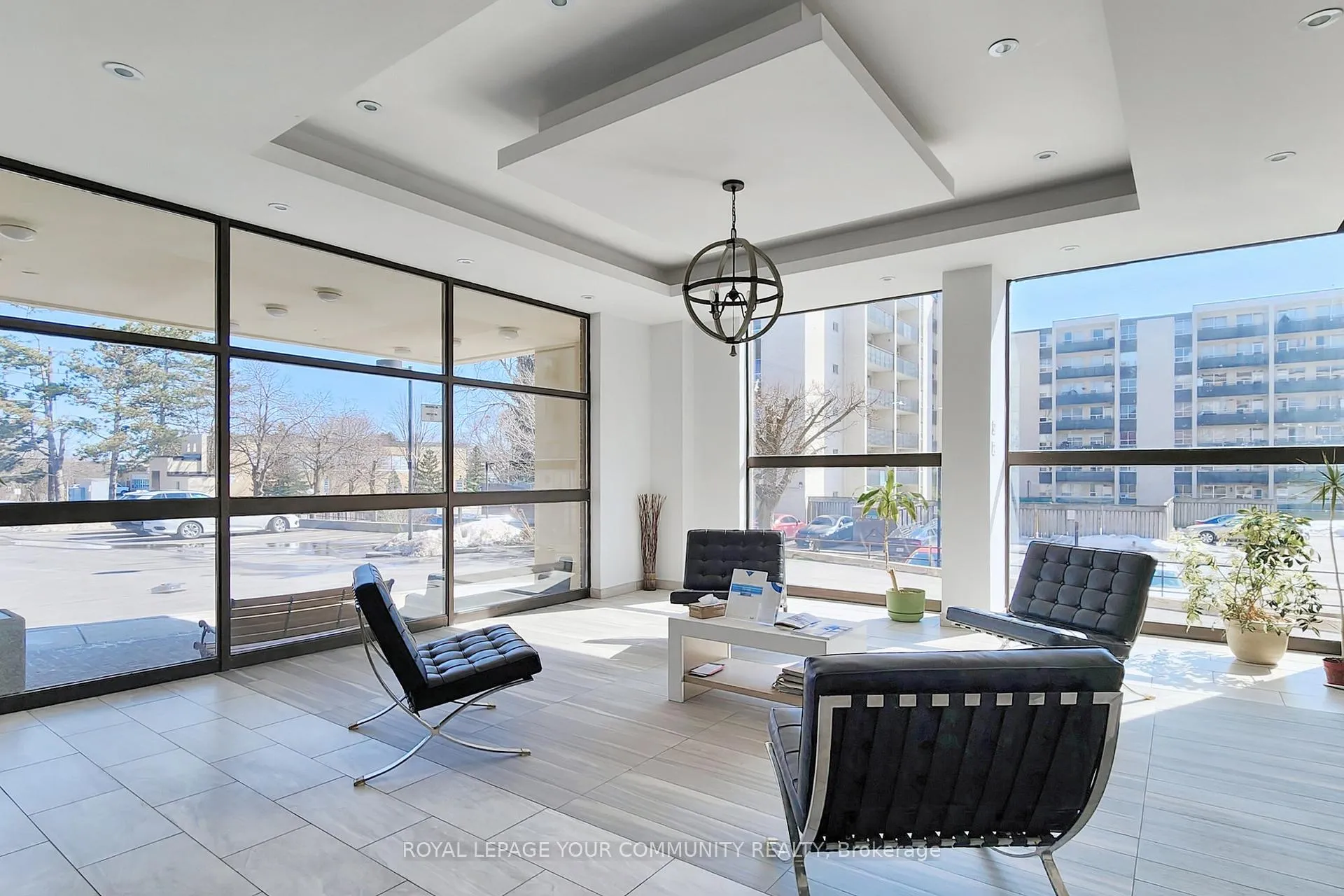 Photo 3 of Unit 211, 180 Dudley Avenue, Markham, Thornhill — HOMEH