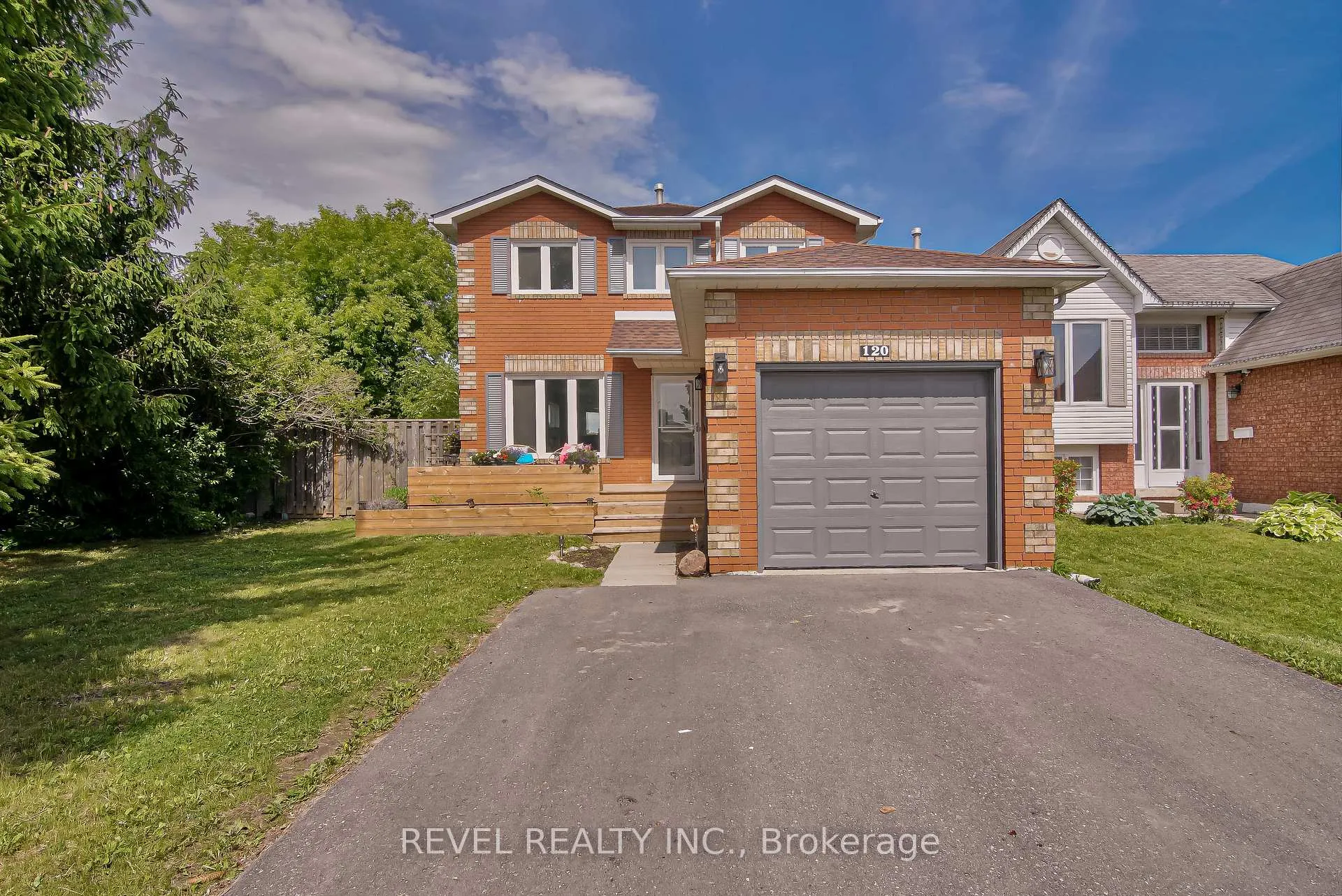 Photo 1 of 120 Elford Drive, Clarington, Bowmanville — HOMEH