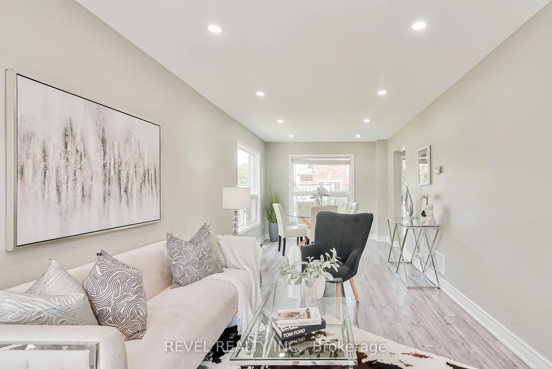 Photo 5 of 120 Elford Drive, Clarington, Bowmanville — HOMEH
