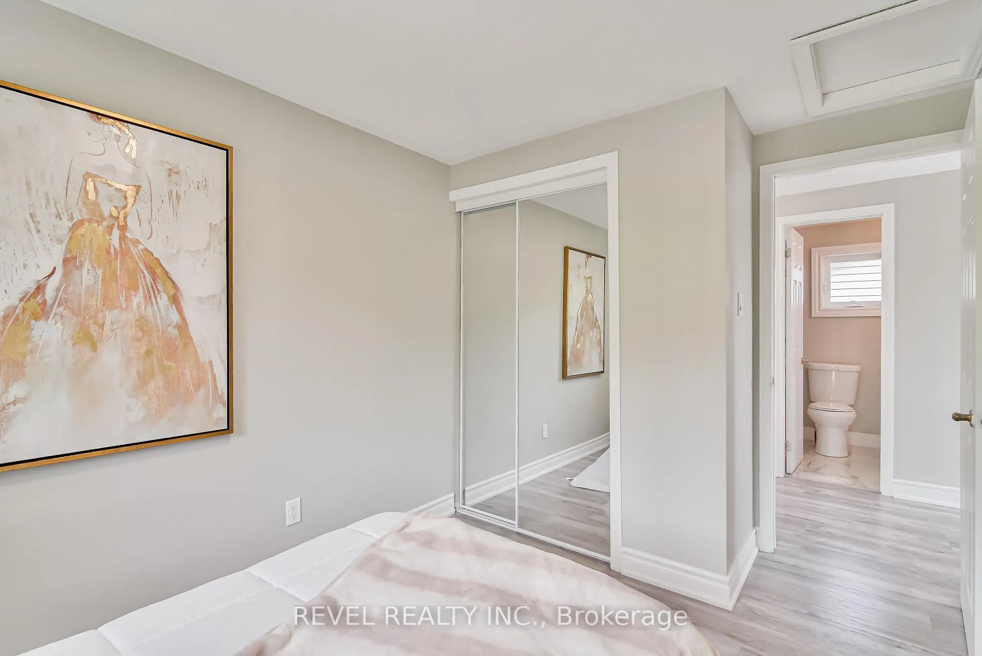 Photo 10 of 120 Elford Drive, Clarington, Bowmanville — HOMEH