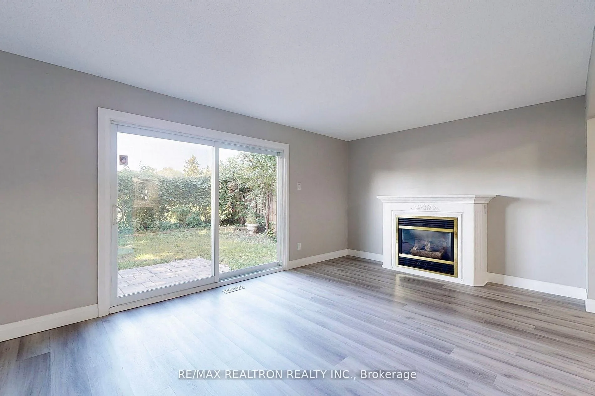 Photo 13 of 338 Limerick Street, Oshawa, Vanier — HOMEH