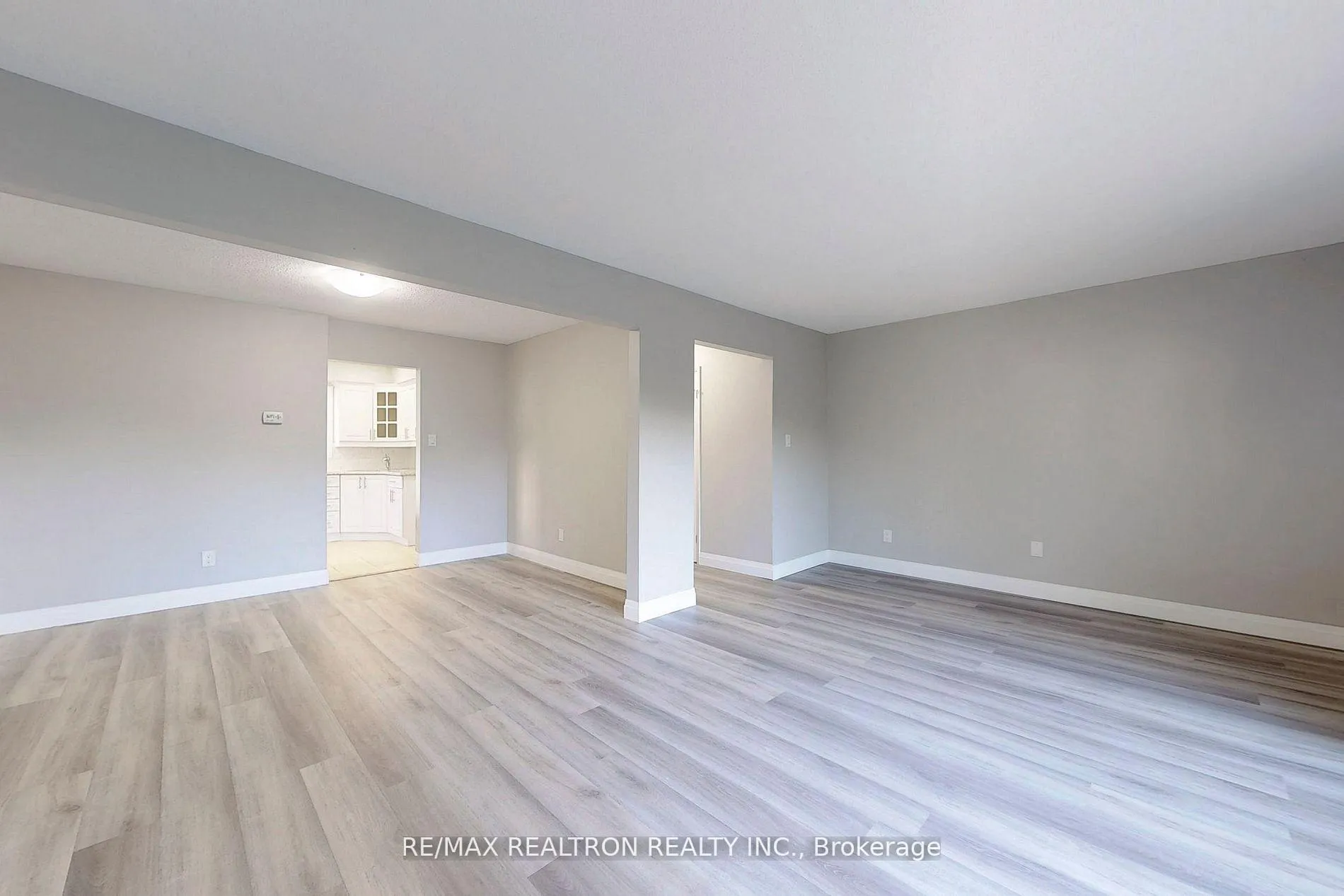 Photo 16 of 338 Limerick Street, Oshawa, Vanier — HOMEH