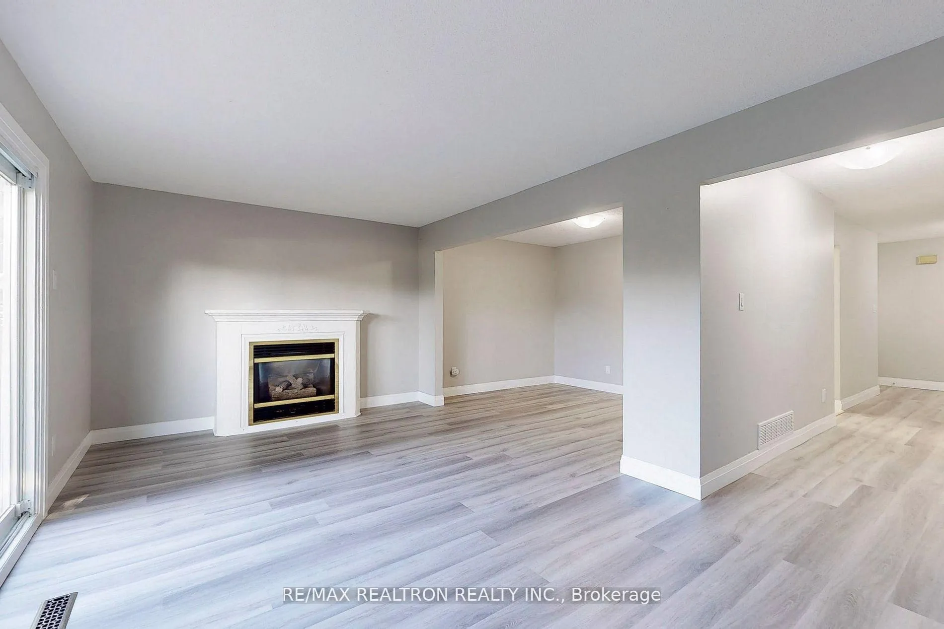 Photo 17 of 338 Limerick Street, Oshawa, Vanier — HOMEH