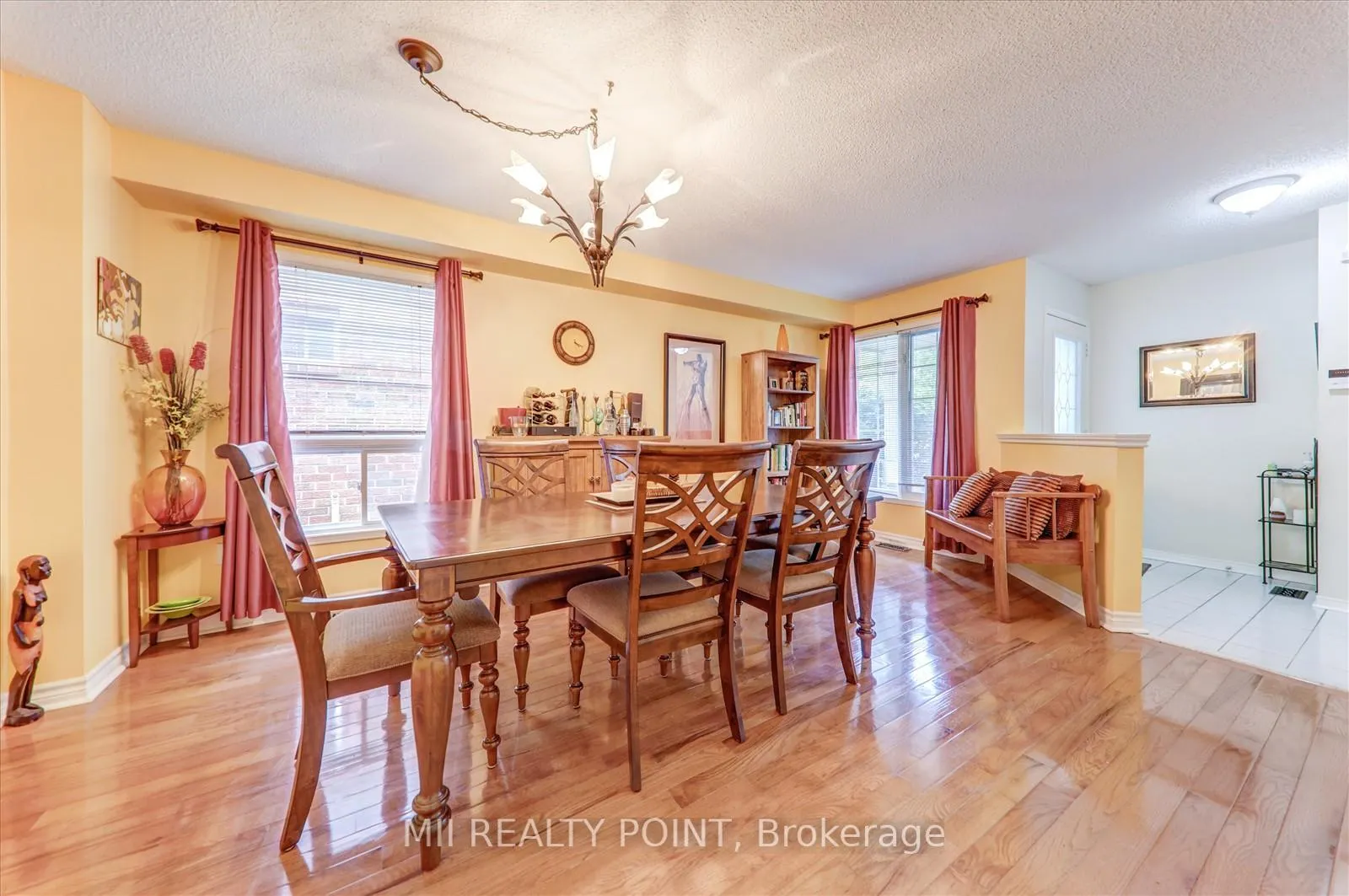 Photo 7 of 1669 Autumn Crescent, Pickering, Amberlea — HOMEH