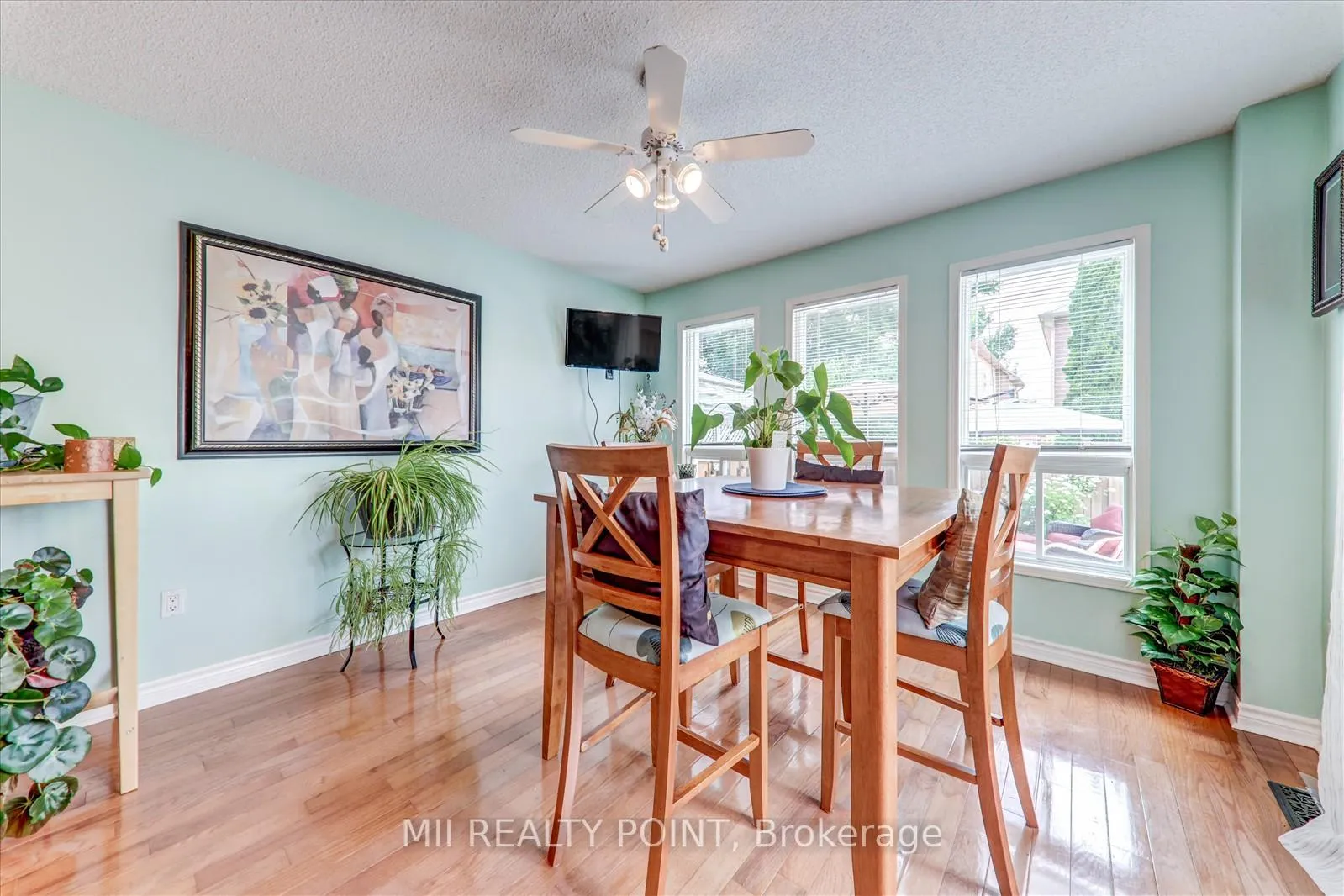 Photo 11 of 1669 Autumn Crescent, Pickering, Amberlea — HOMEH