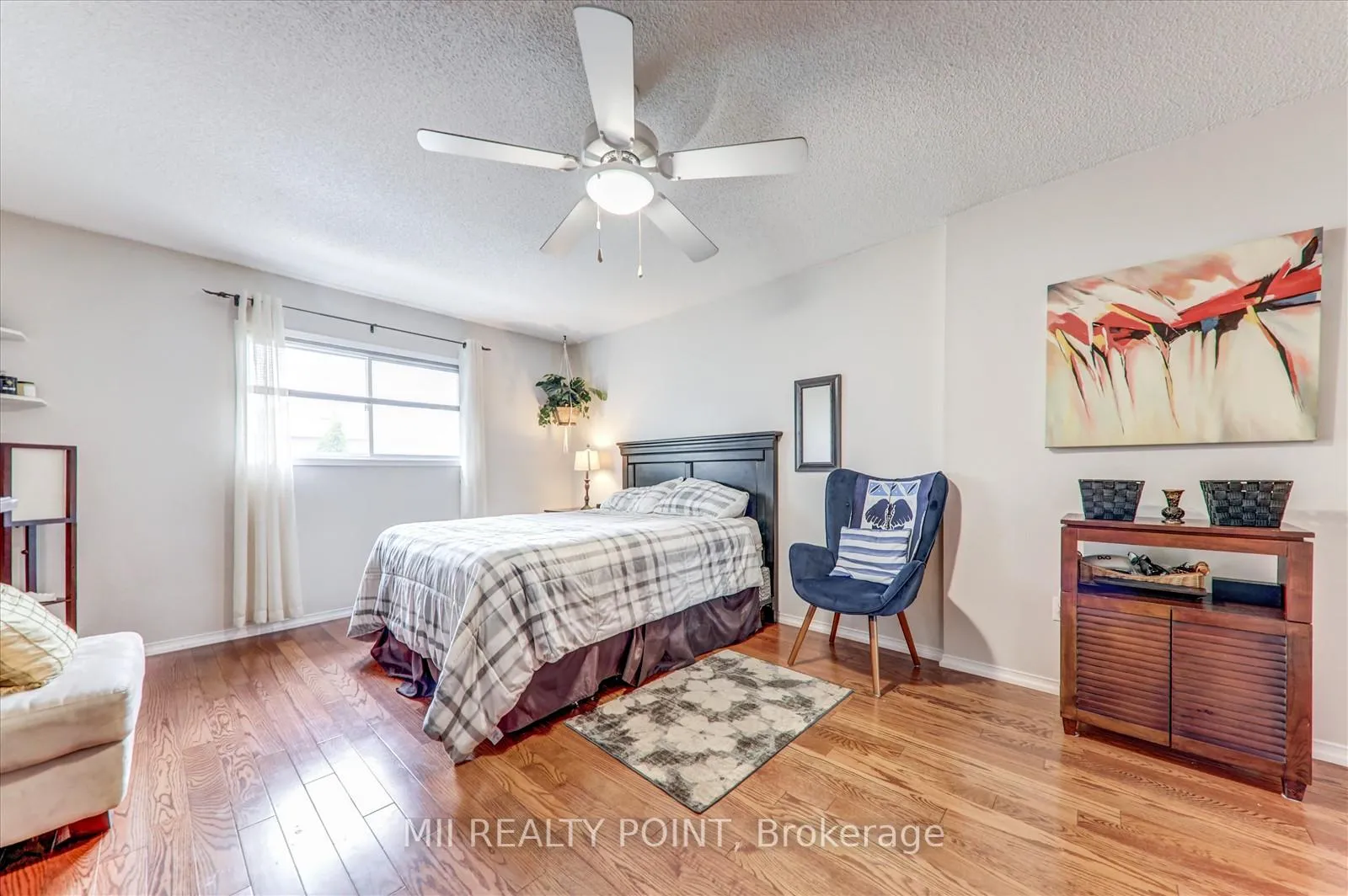 Photo 16 of 1669 Autumn Crescent, Pickering, Amberlea — HOMEH